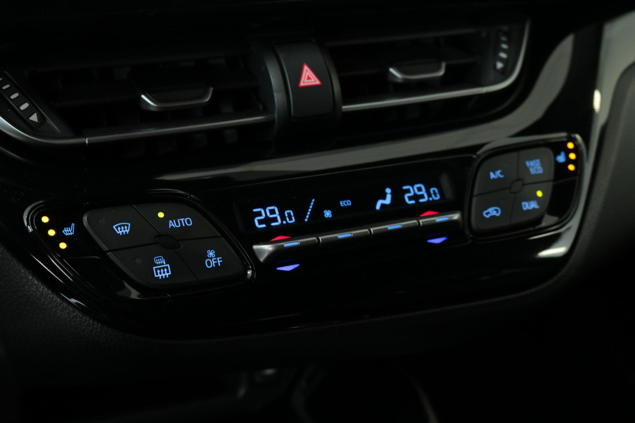 Foto van Toyota Toyota C-hr