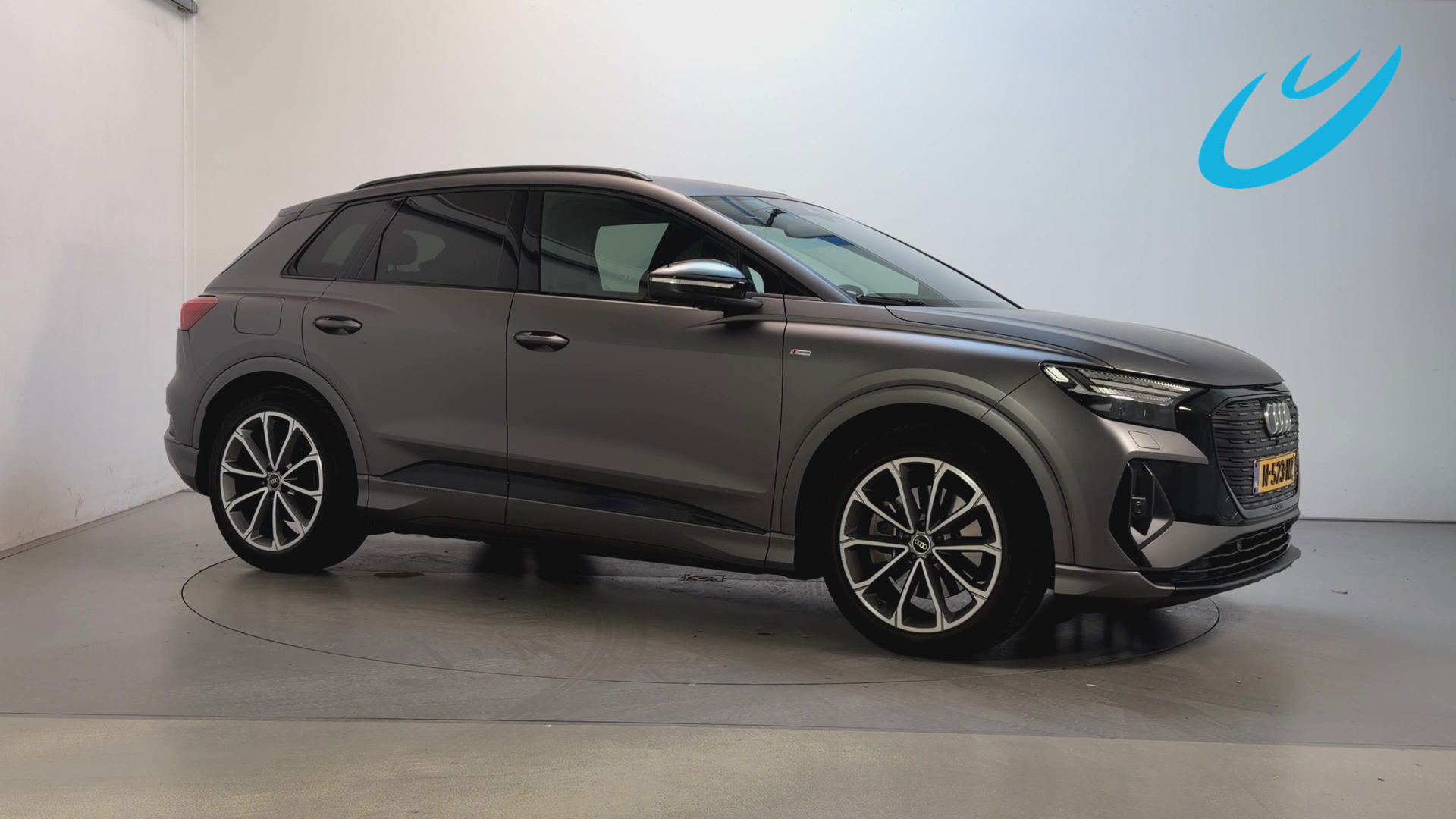 Audi Q4 40 E-tron 40 Launch edition S Competition 77 kWh SoH 94,8% LED Camera Adaptive Cruise Stoelverwarming 2021 - voorkant