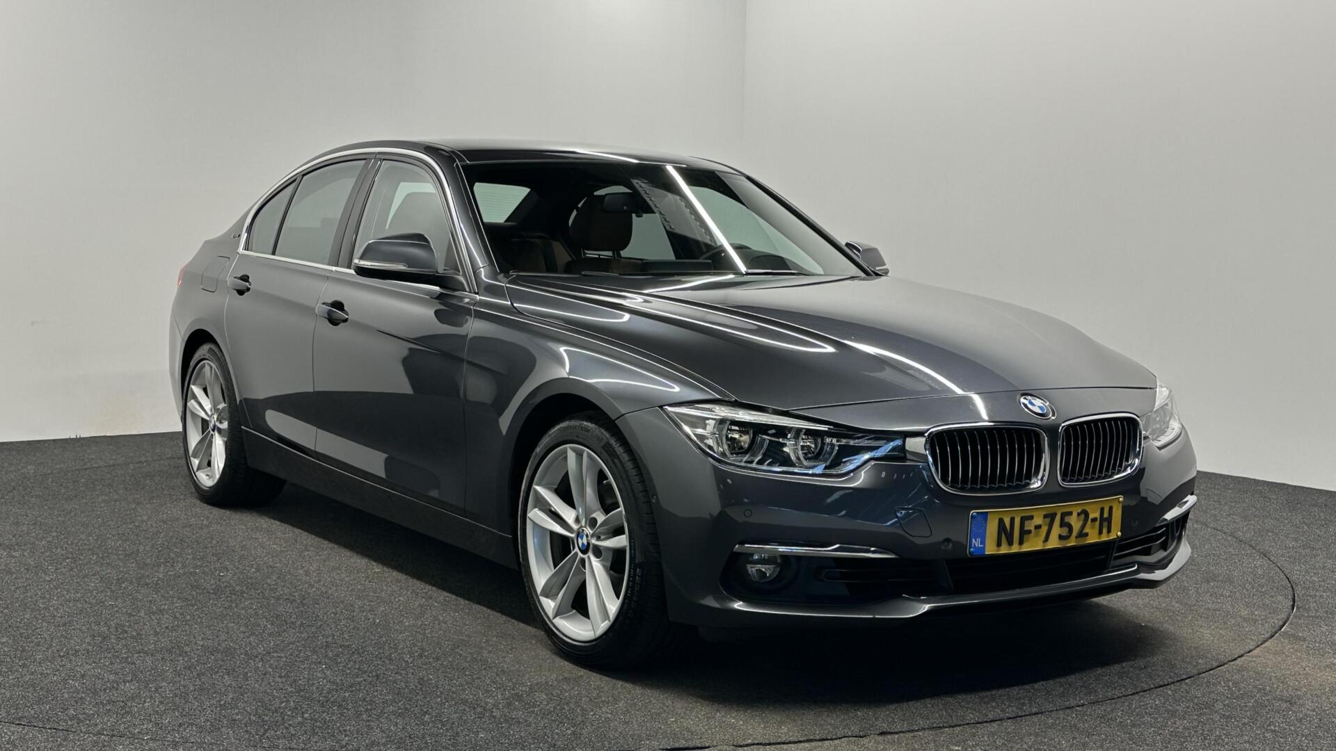 Foto van BMW 330e Iperformance