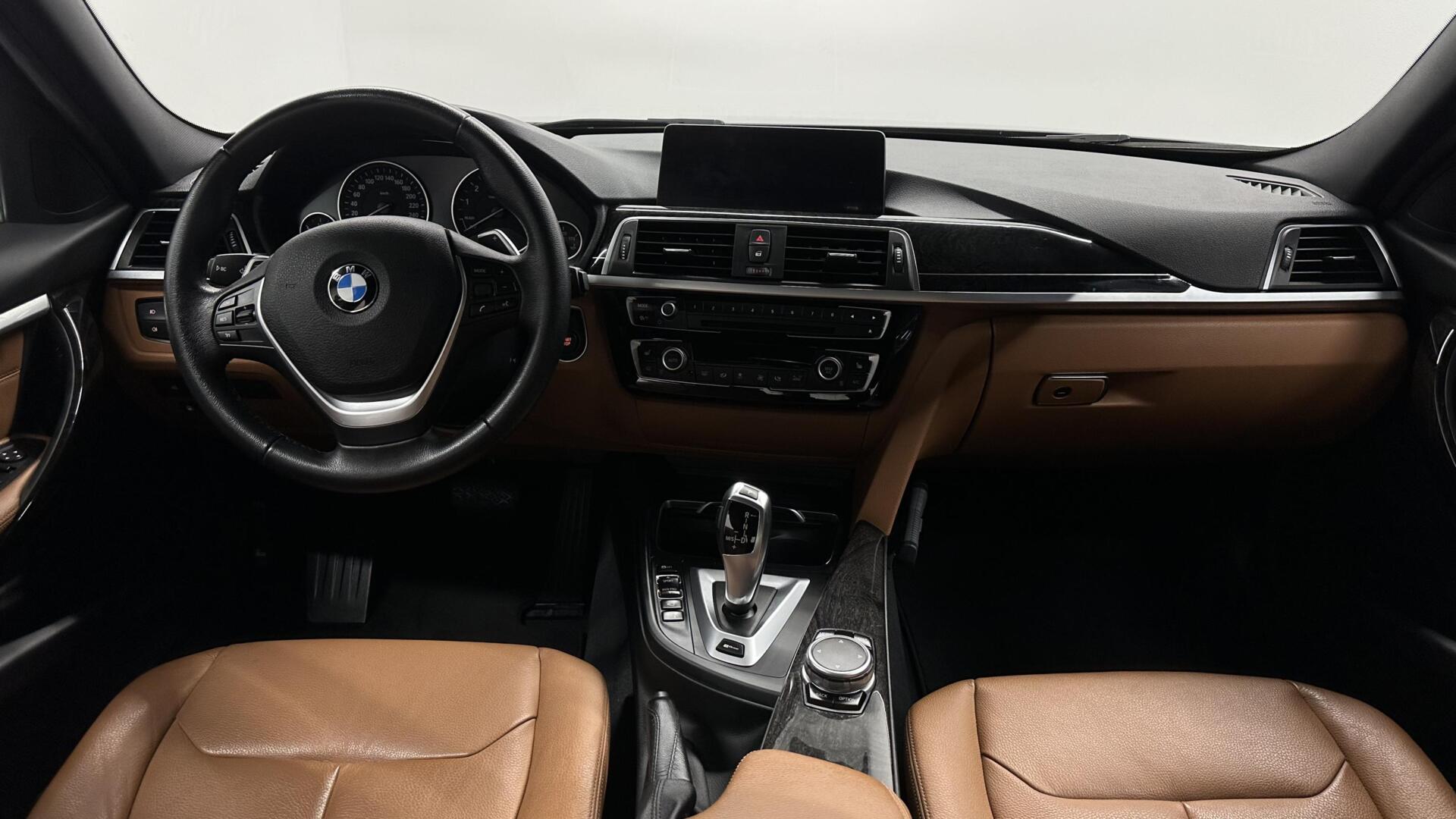 Foto van BMW 330e Iperformance