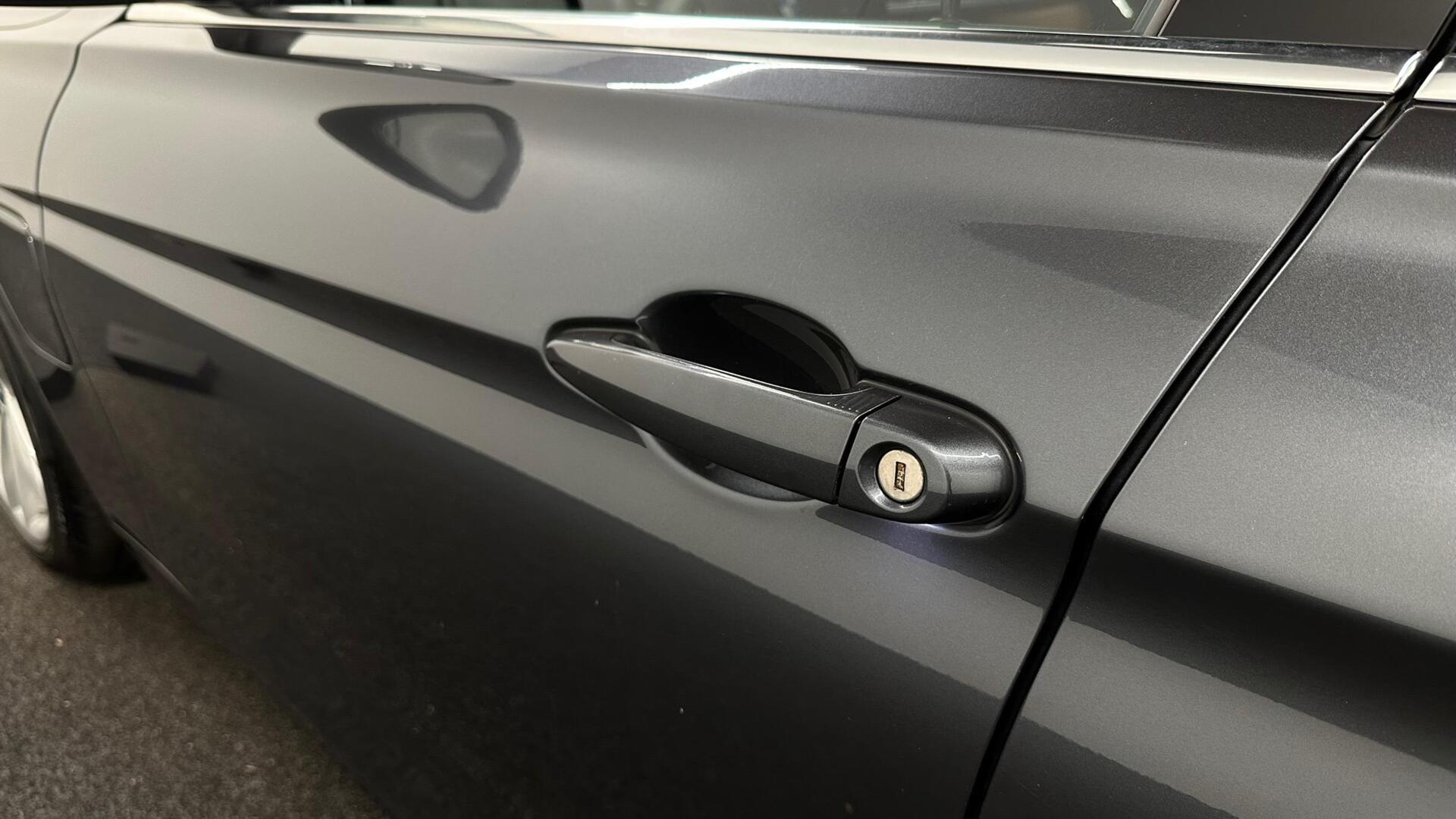 Foto van BMW 330e Iperformance