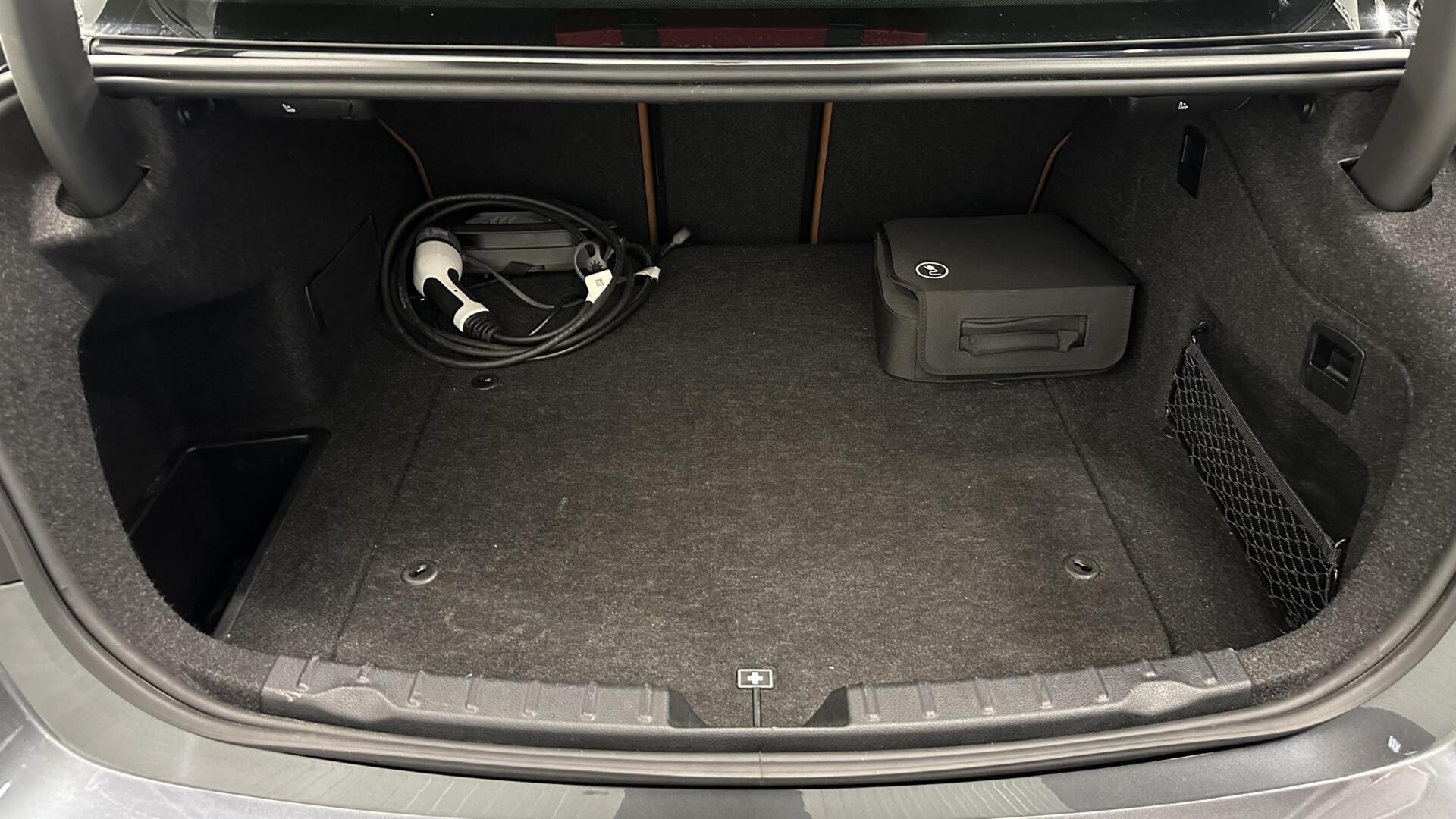 Foto van BMW 330e Iperformance