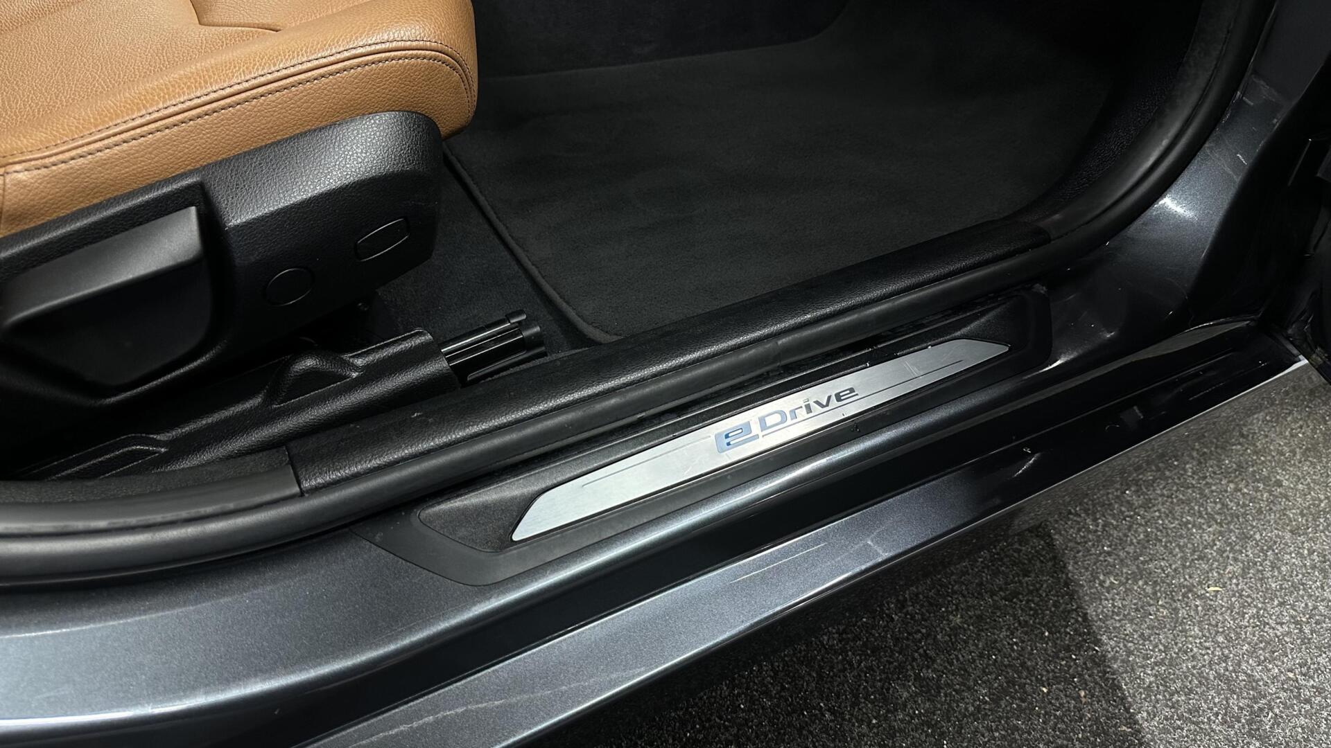 Foto van BMW 330e Iperformance