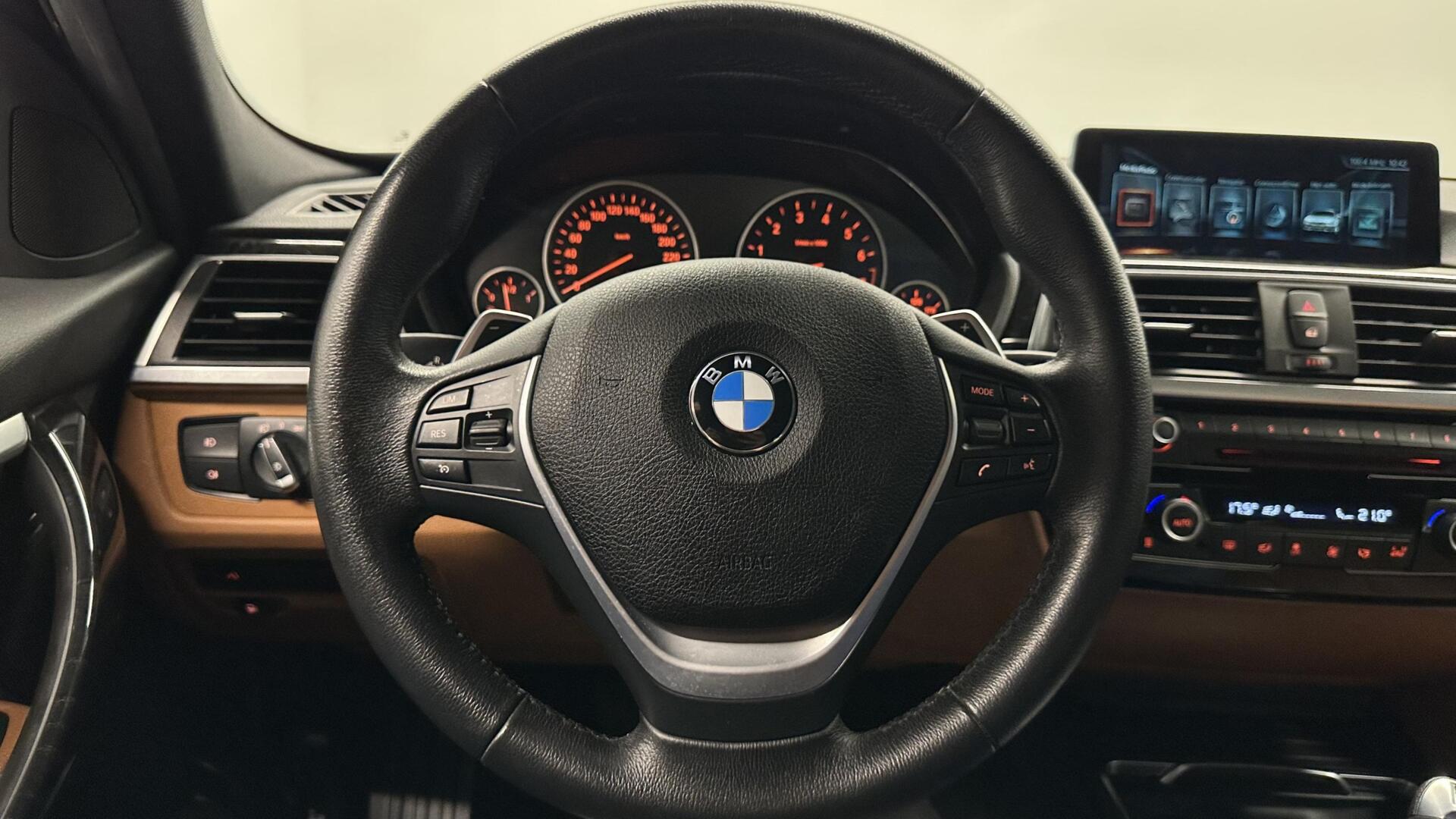 Foto van BMW 330e Iperformance