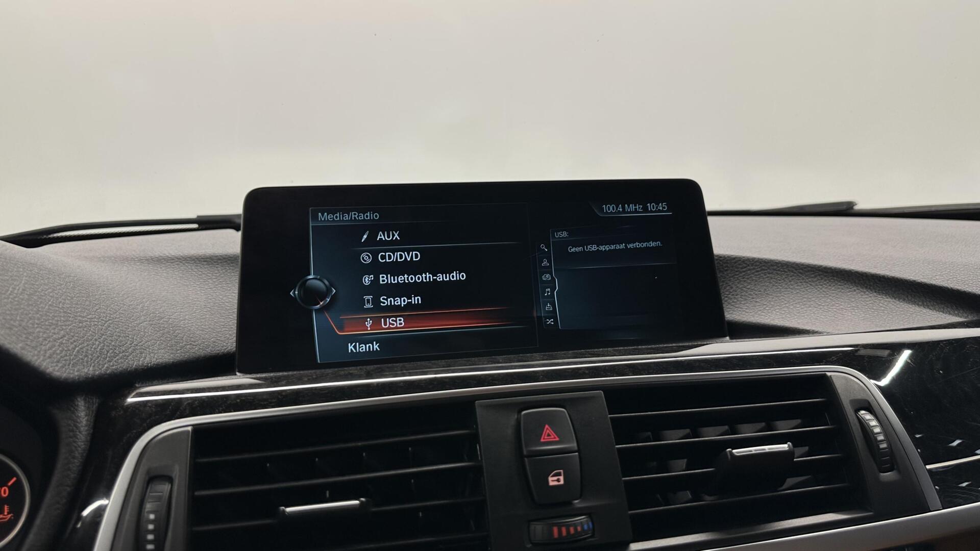 Foto van BMW 330e Iperformance