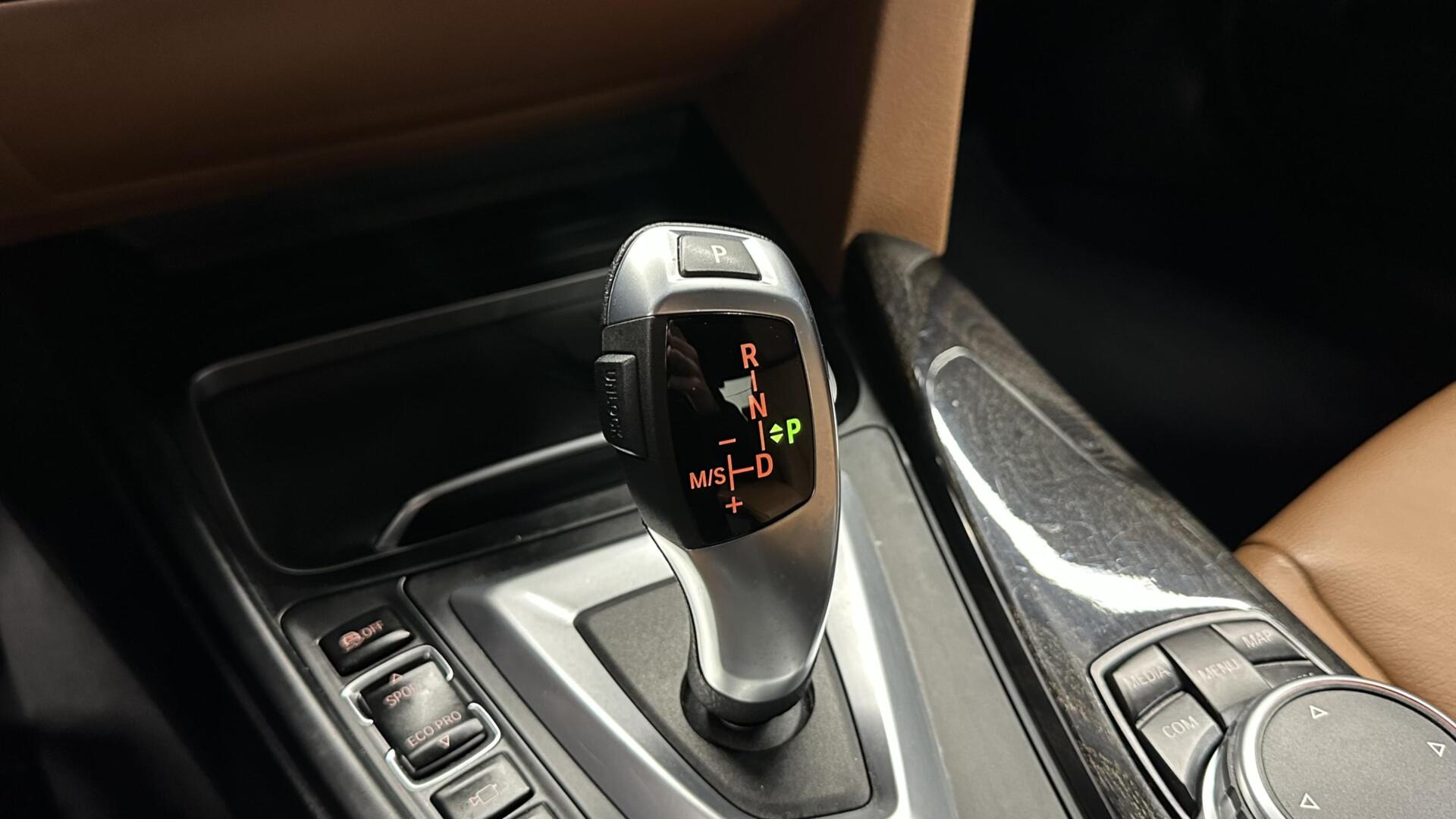 Foto van BMW 330e Iperformance