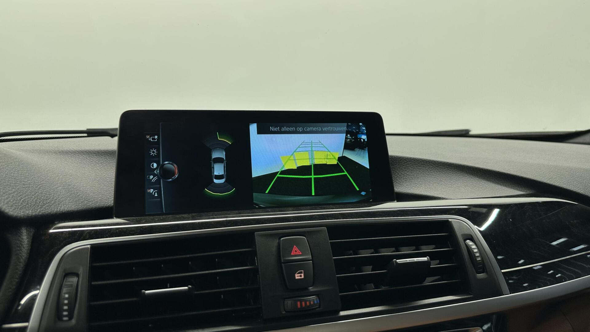Foto van BMW 330e Iperformance