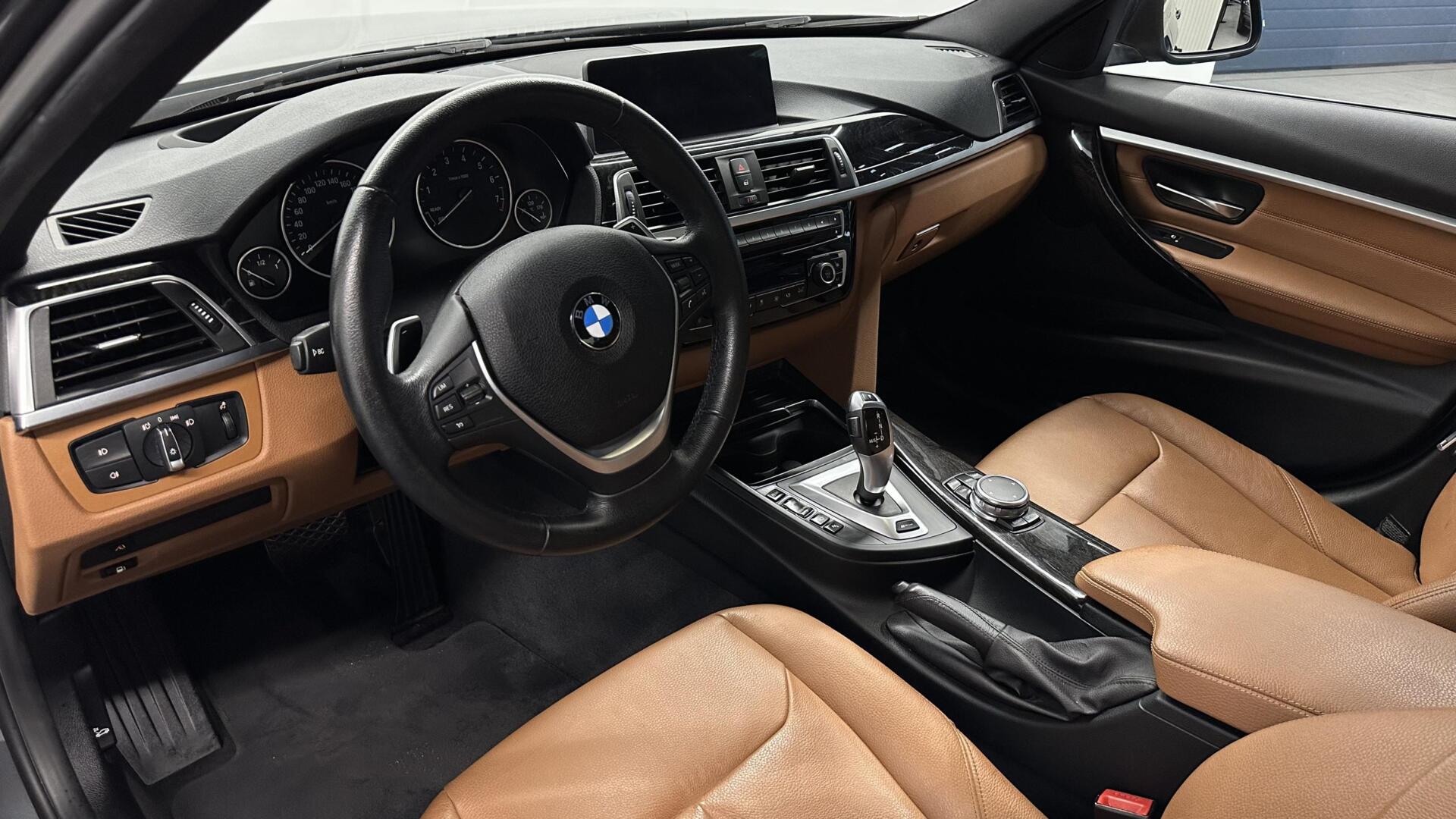 Foto van BMW 330e Iperformance