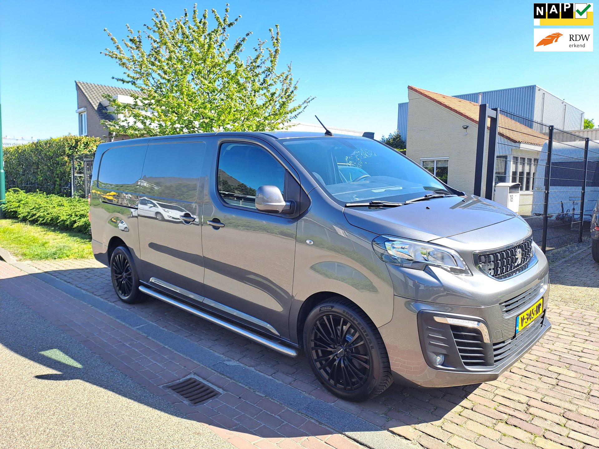 Foto van PEUGEOT EXPERT