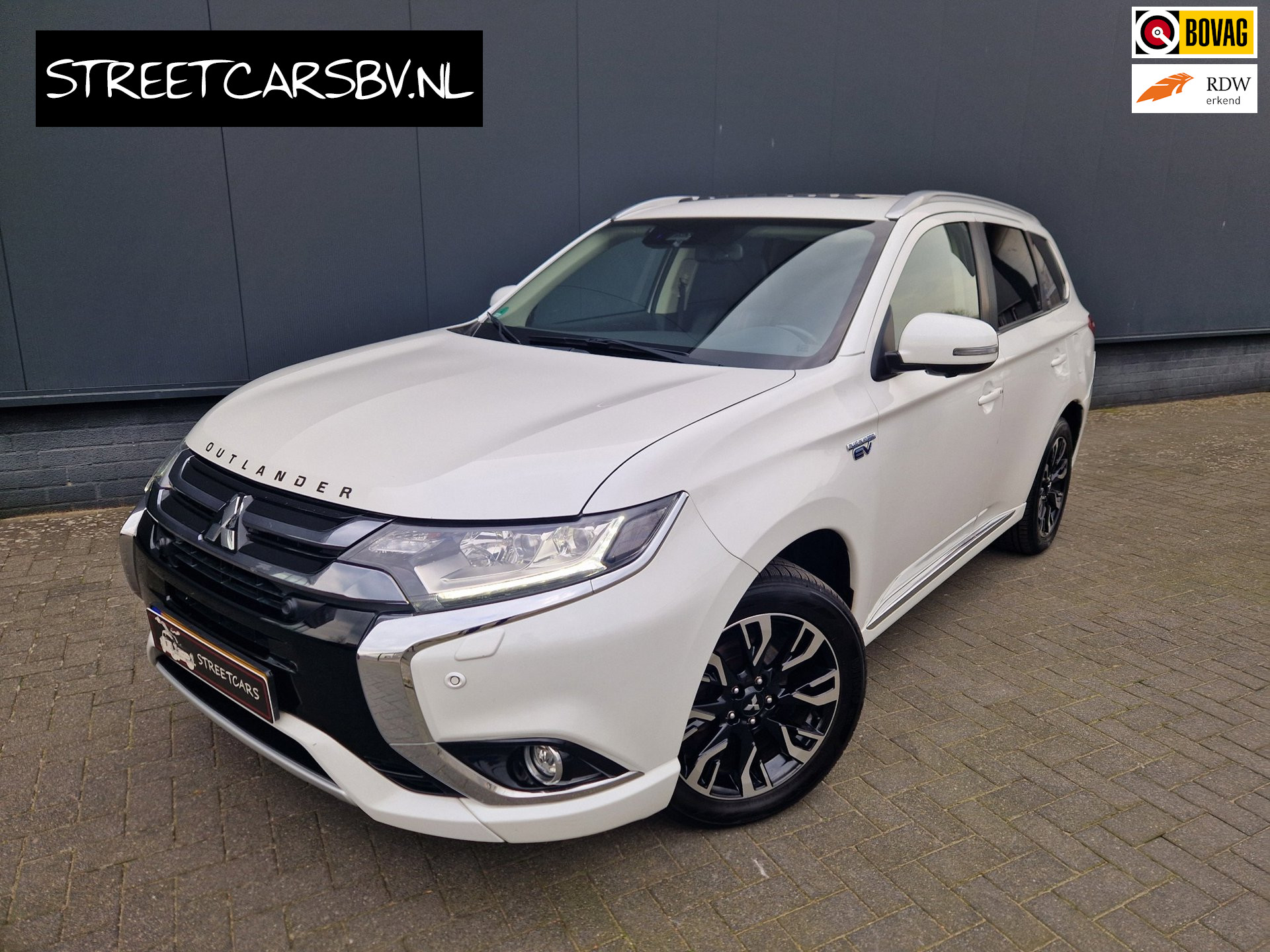 Foto van MITSUBISHI MITSUBISHI OUTLANDER