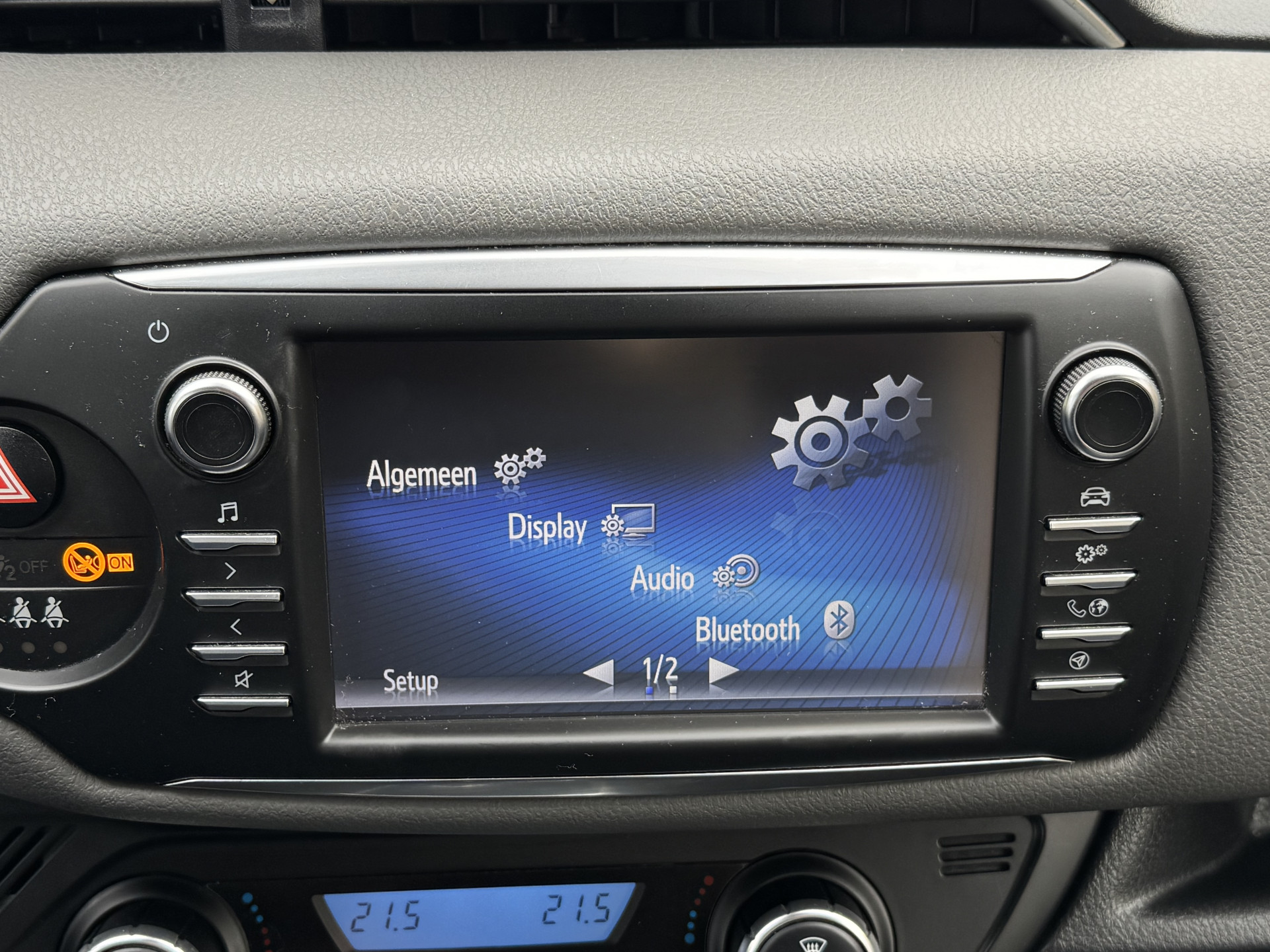 Foto van Toyota Toyota Yaris Hybrid