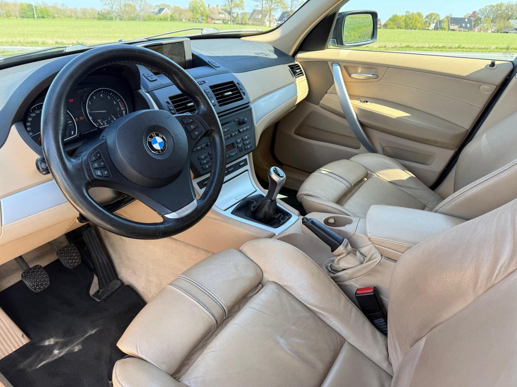 Foto van BMW X3 2.0i