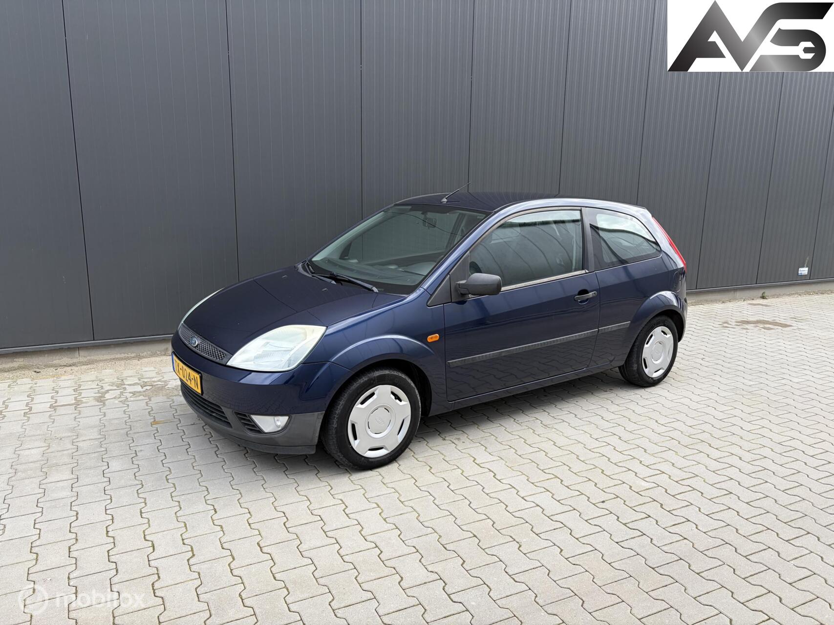 Ford Fiesta 1.3 Ambiente 2004 - voorkant