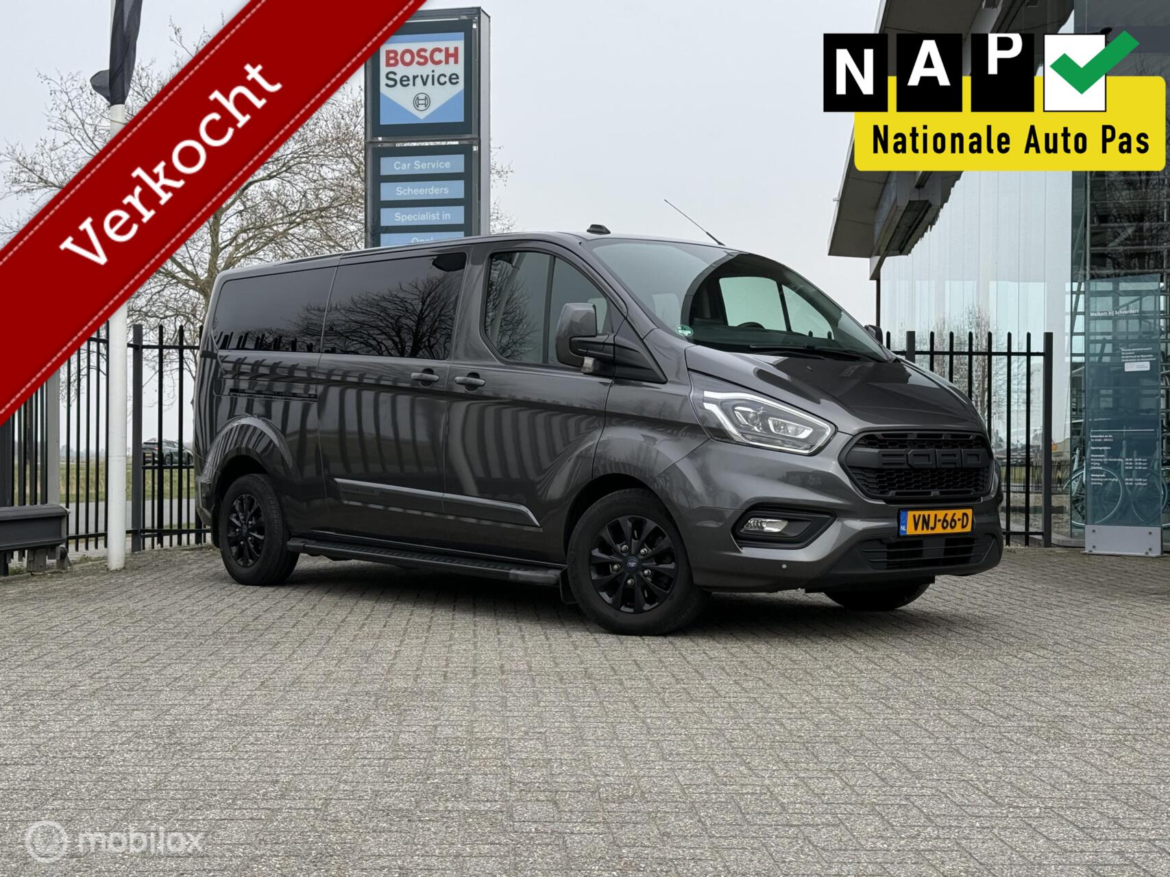 Ford Transit Custom 320 2.0 TDCI L2H1 Platinum Edition DC 2021 - voorkant