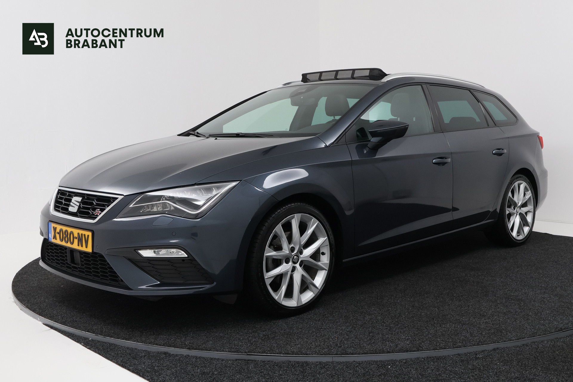 Foto van SEAT LEON ST