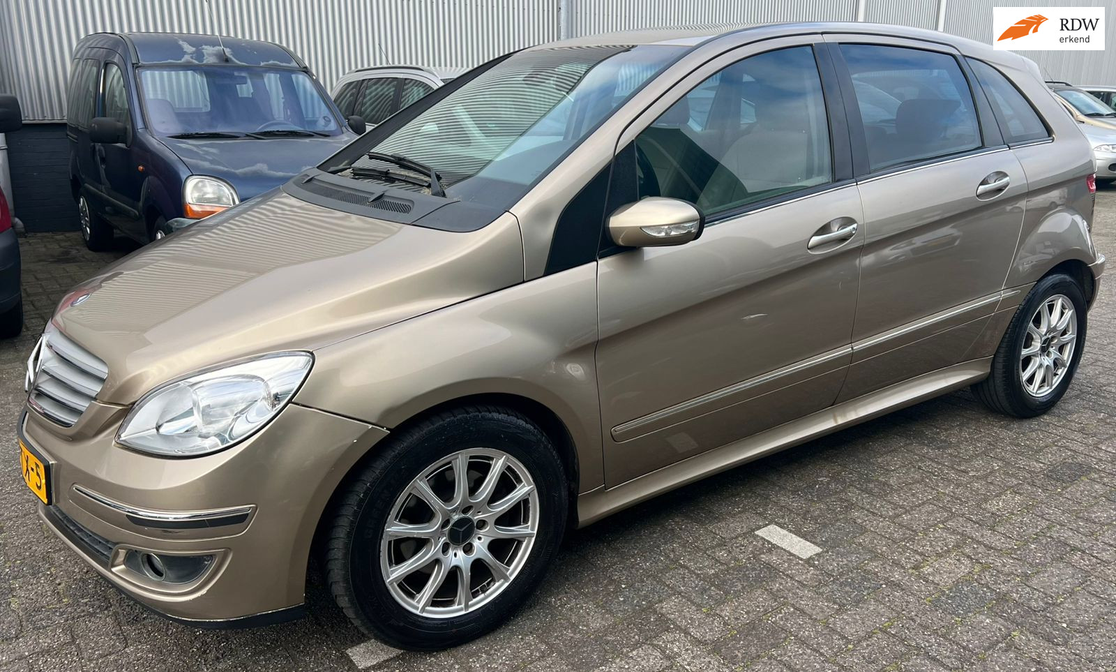 Mercedes-Benz B 200 200 AUTOMAAT  rijdt super 2005 - voorkant