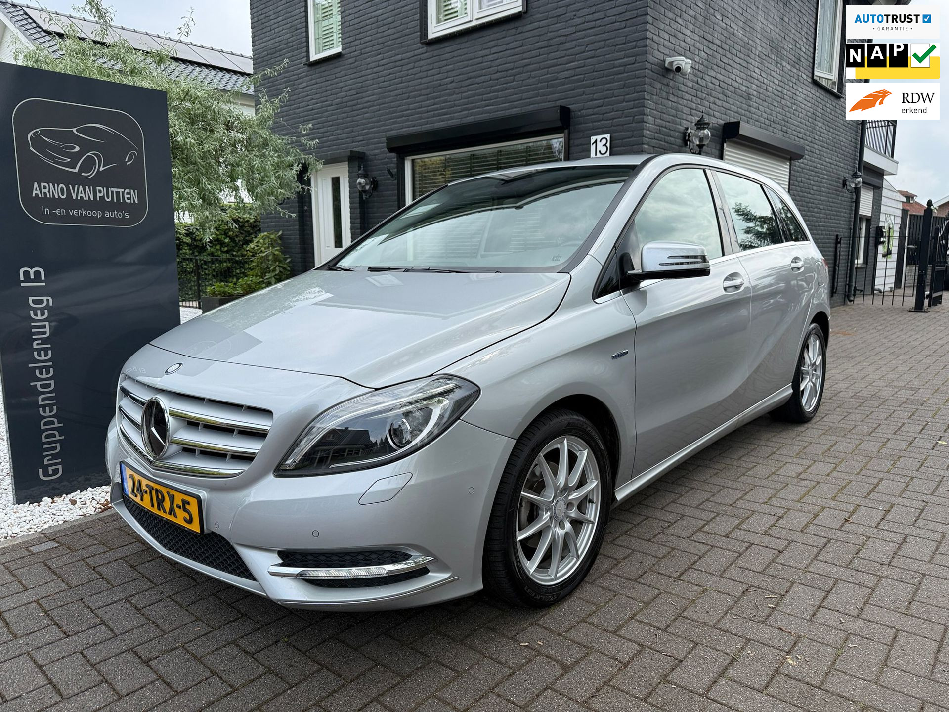 Foto van MERCEDES-BENZ B 180
