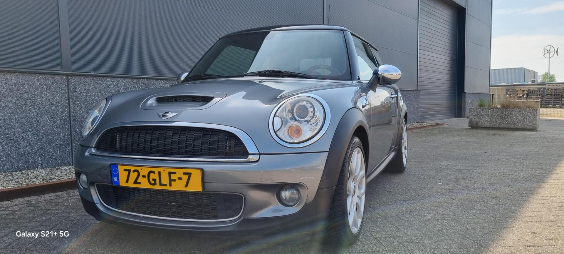Foto van MINI MINI COOPER S