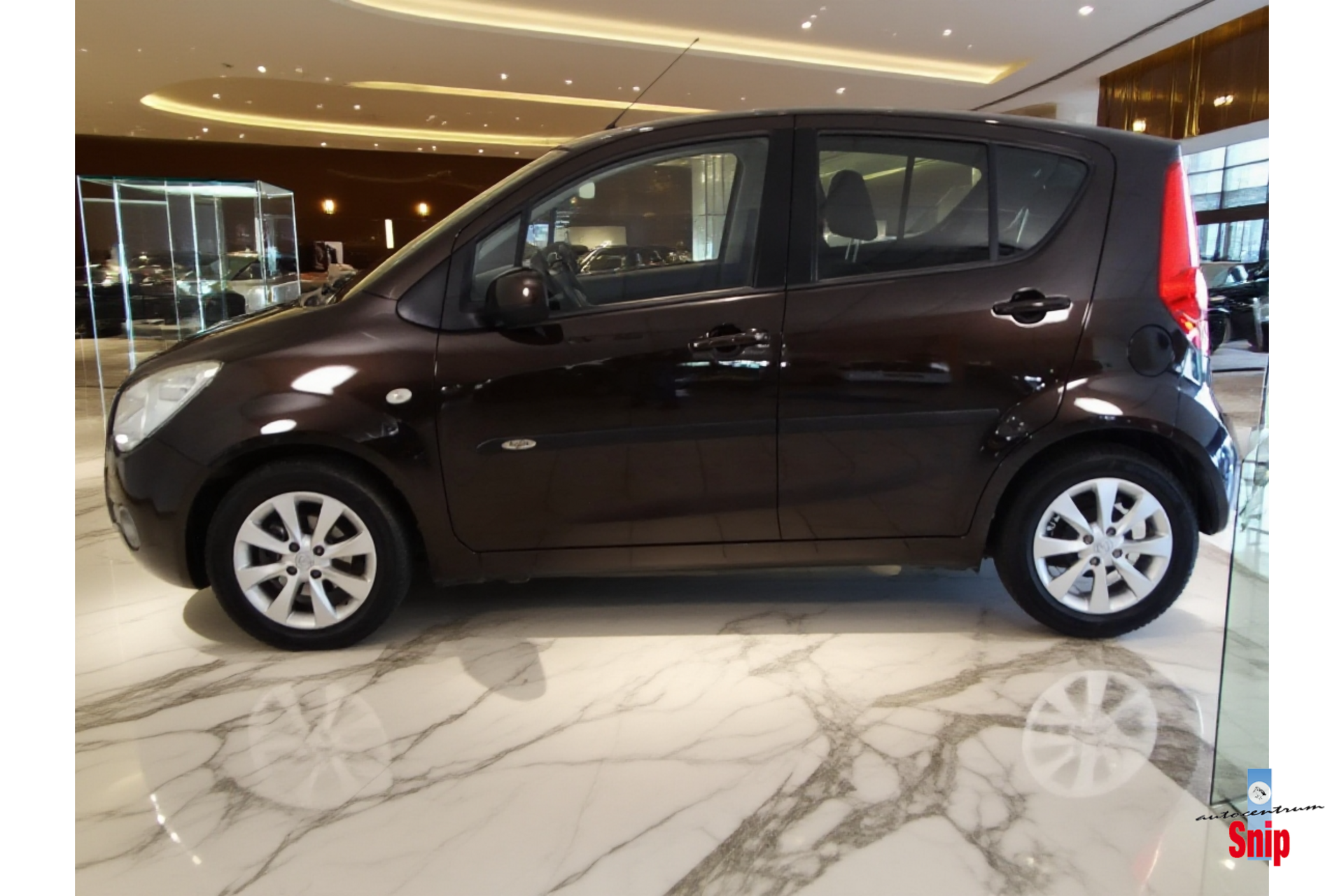 Foto van Opel Agila