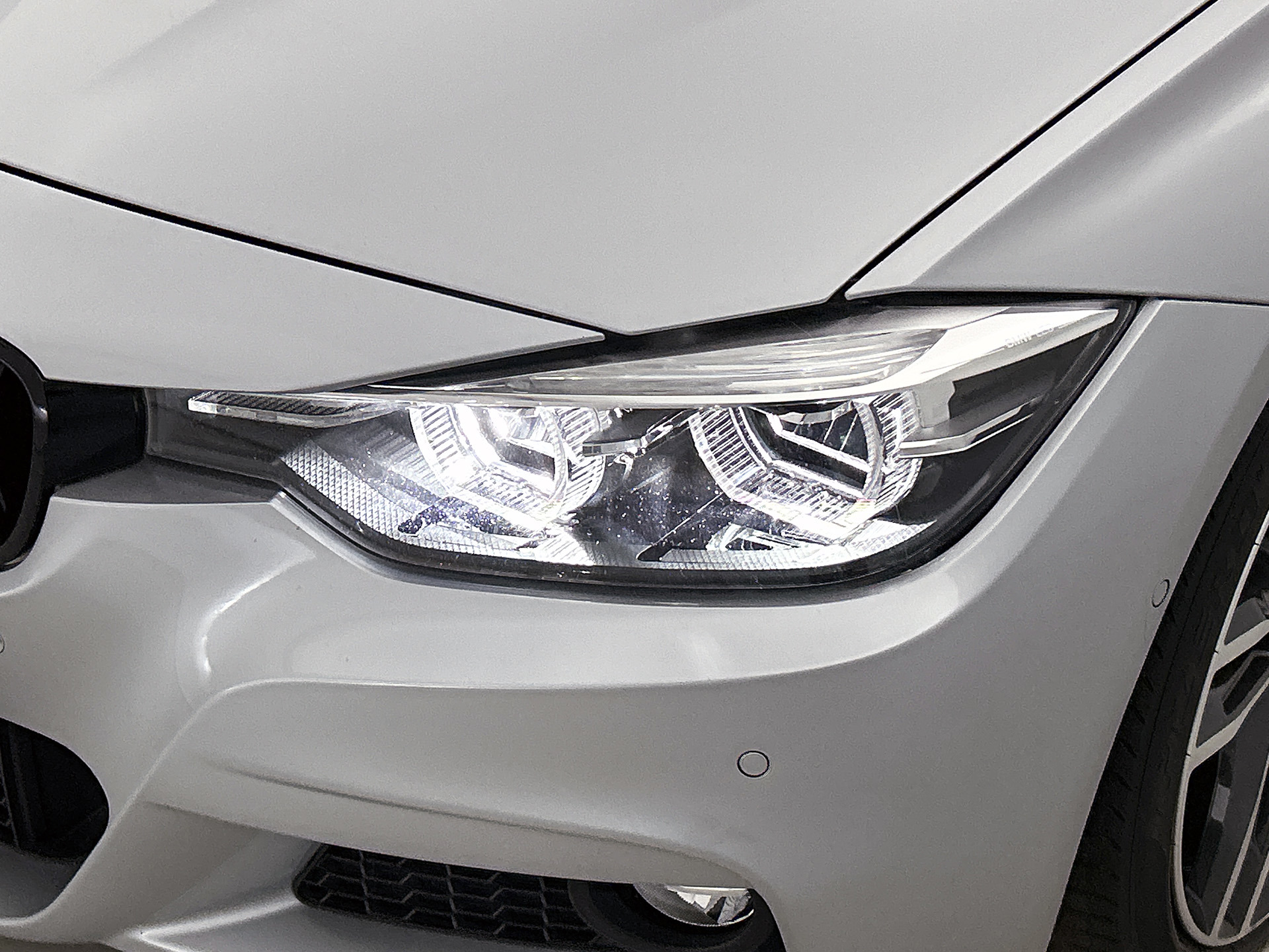 Foto van BMW 330i