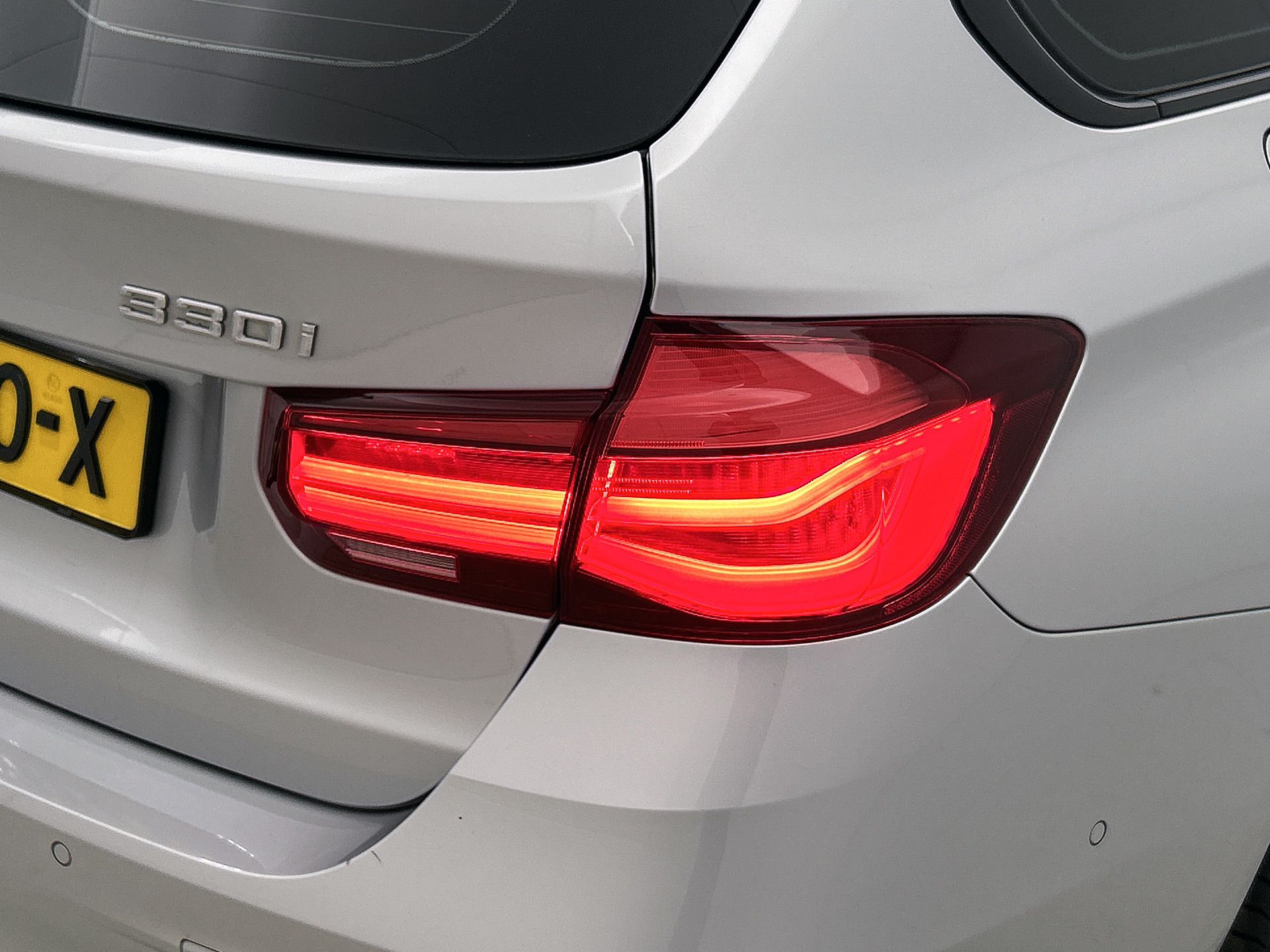 Foto van BMW 330i