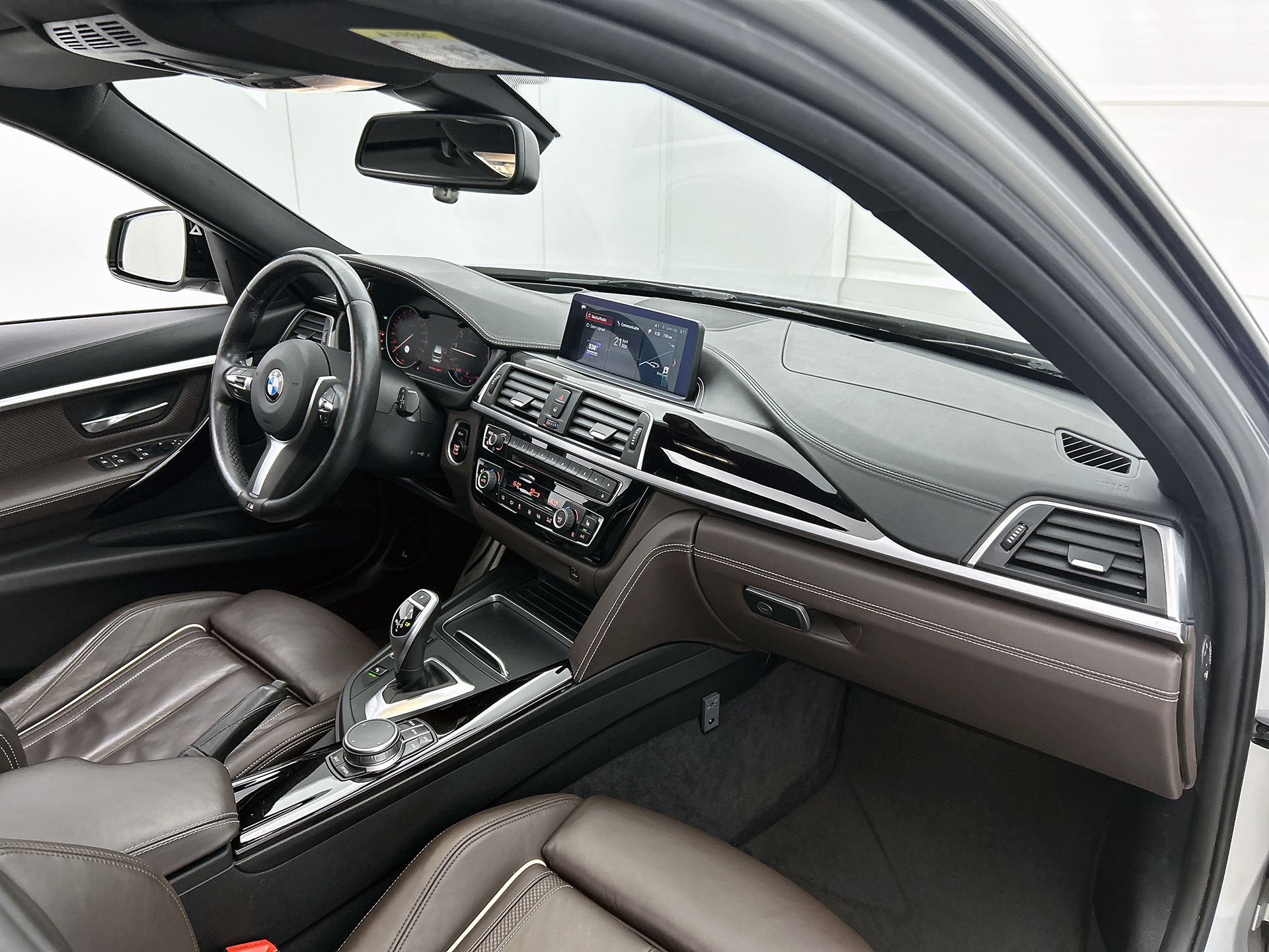 Foto van BMW 330i