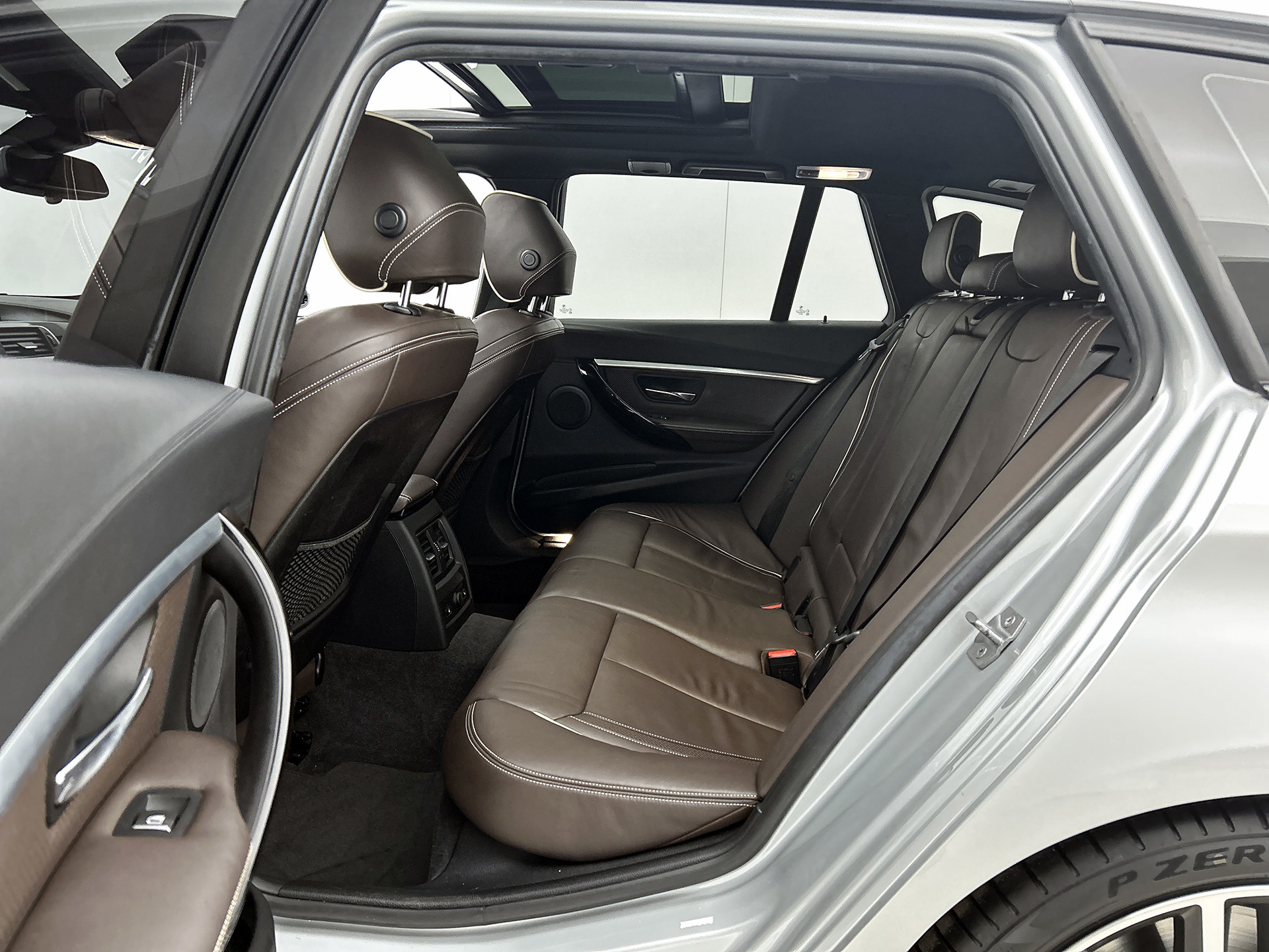 Foto van BMW 330i