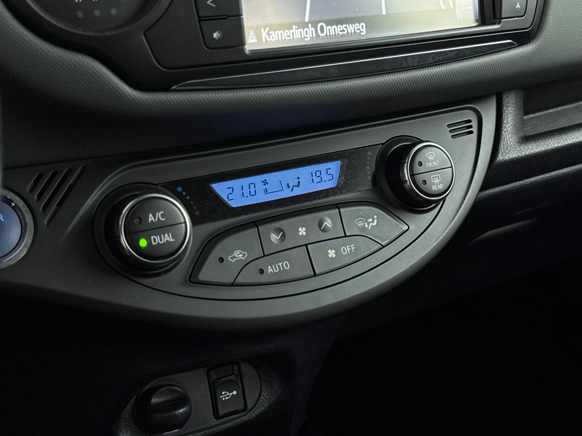 Foto van Toyota Toyota Yaris Hybrid