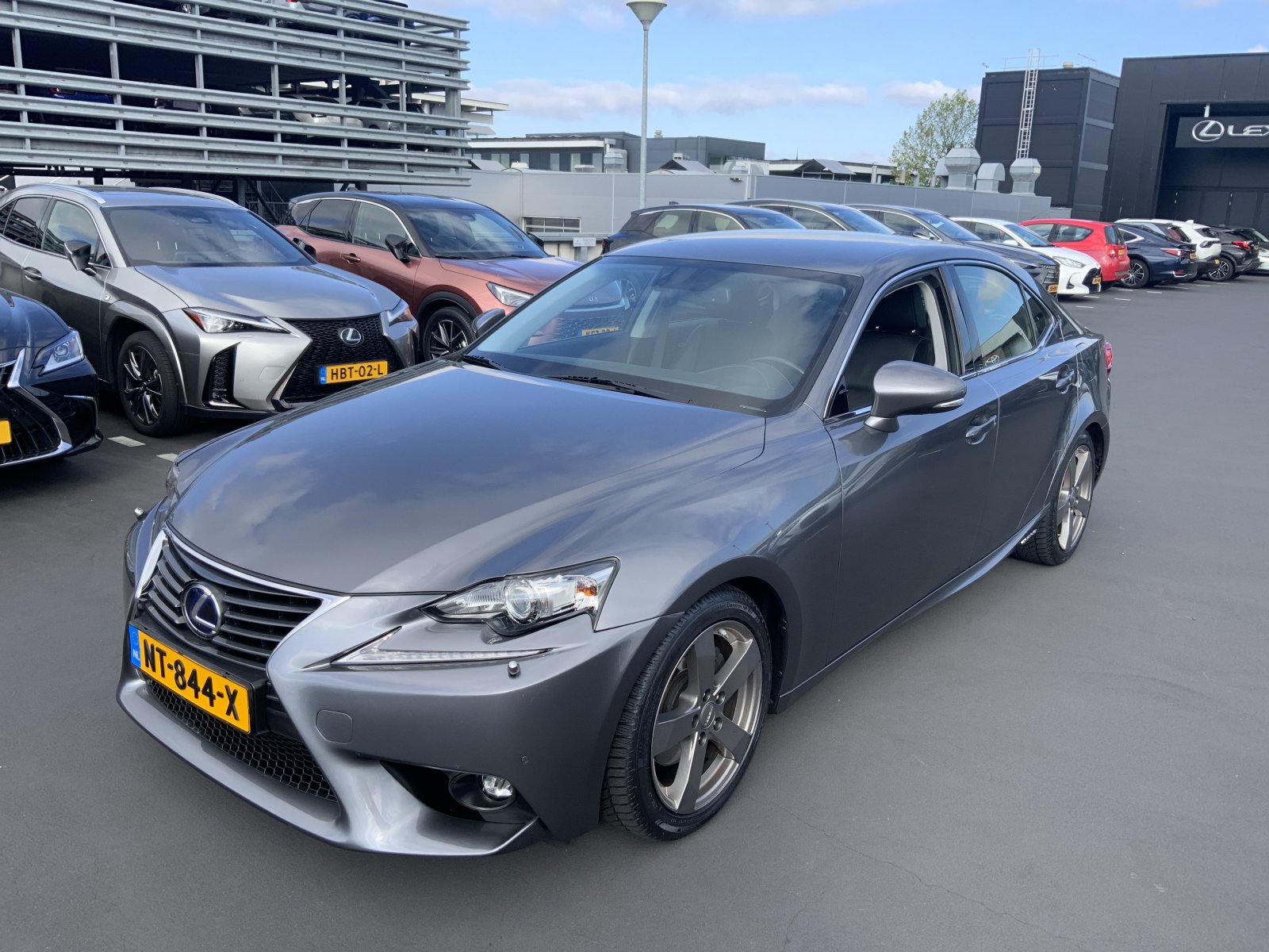 Lexus Is 300h Hybrid Business Line 2017 - voorkant