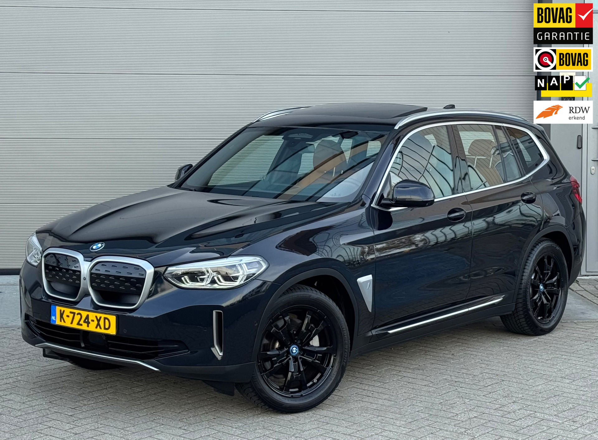 Foto van BMW iX3
