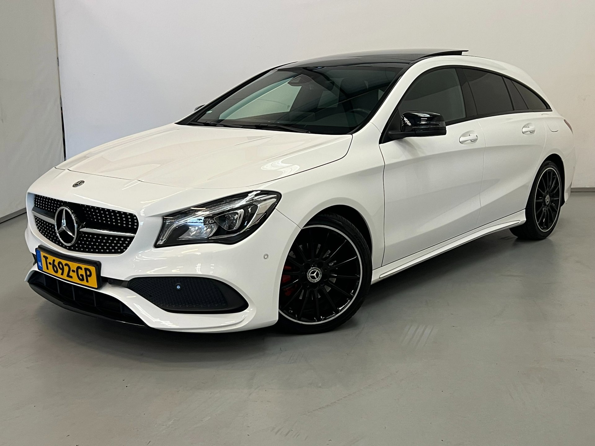 Foto van MERCEDES-BENZ CLA 200