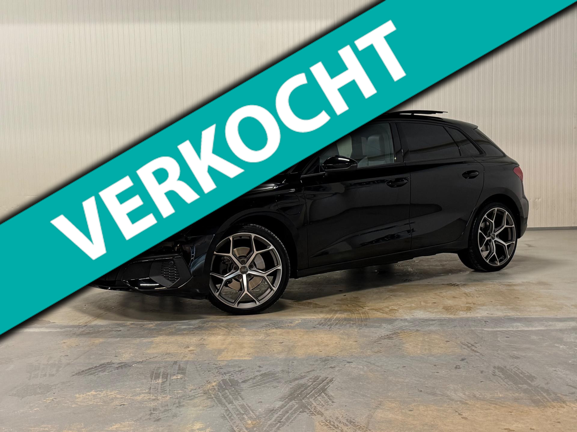 Audi A3 40 TFSIe 40 TFSI e Edition | PANO | S-LINE | KUIPSTOELEN | PLUG IN HYBRIDE 2021 - voorkant
