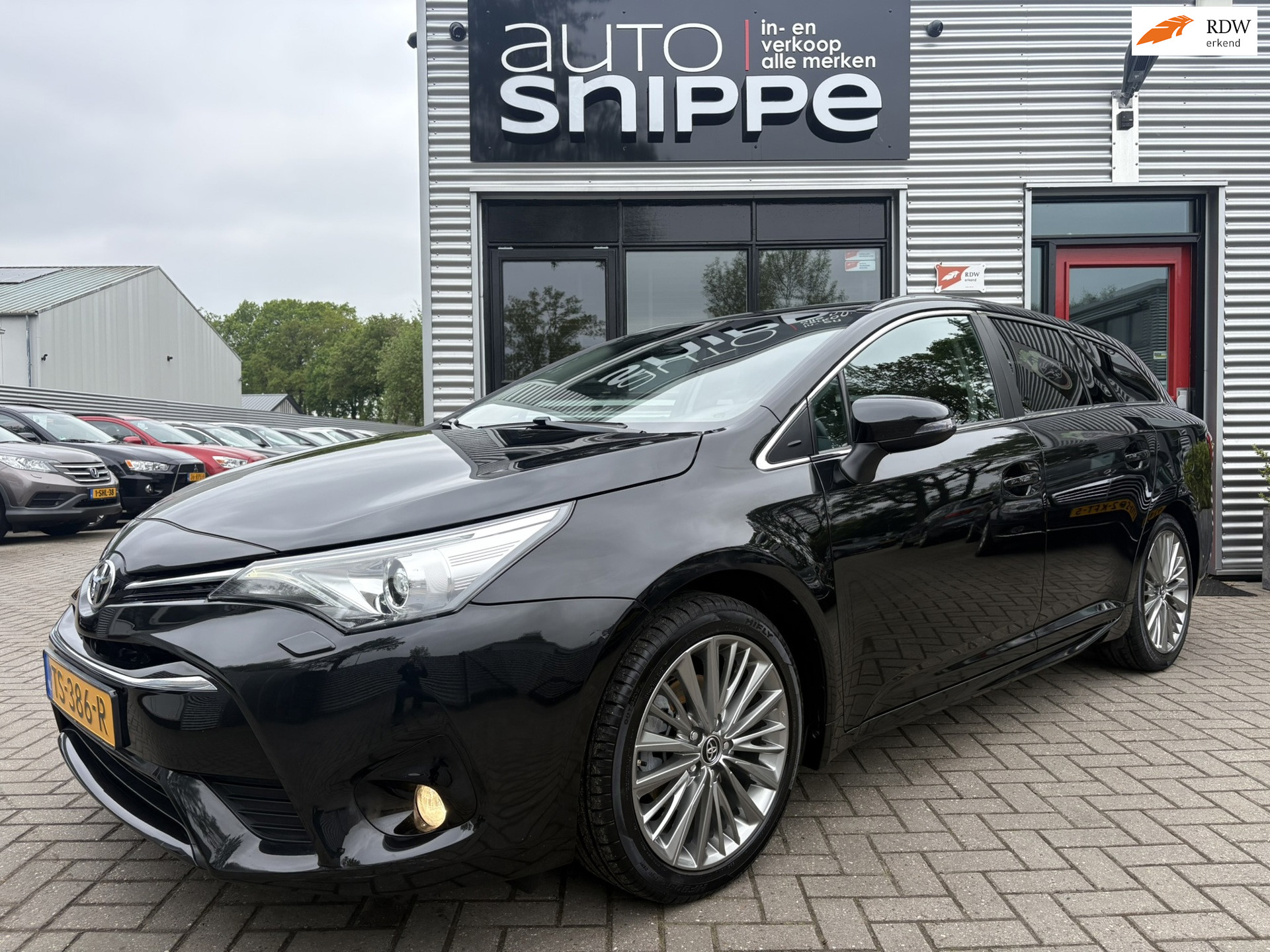 Foto van TOYOTA TOYOTA AVENSIS