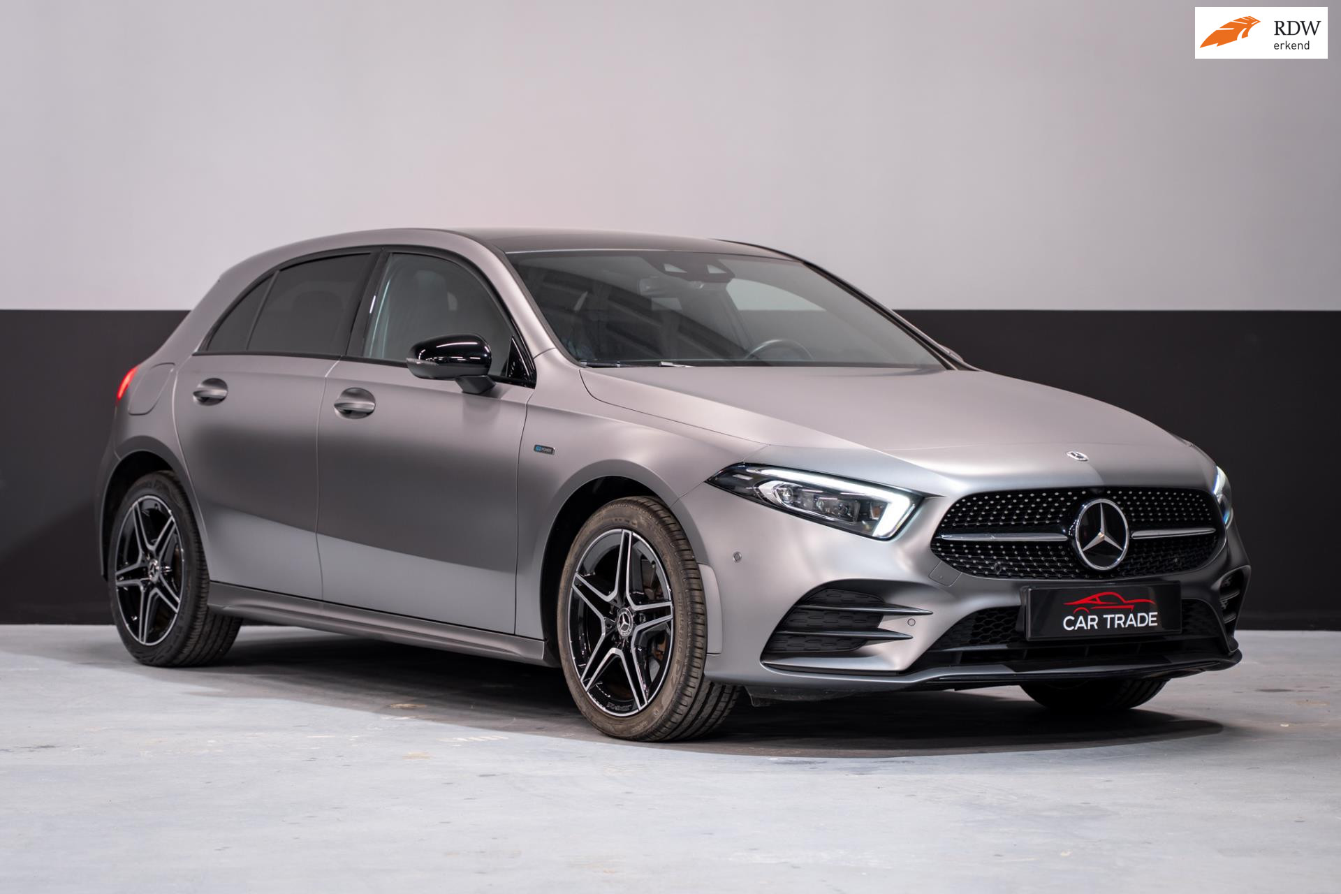 Mercedes-Benz A 250 E 250 e Business Solution AMG Limited 2021 - voorkant
