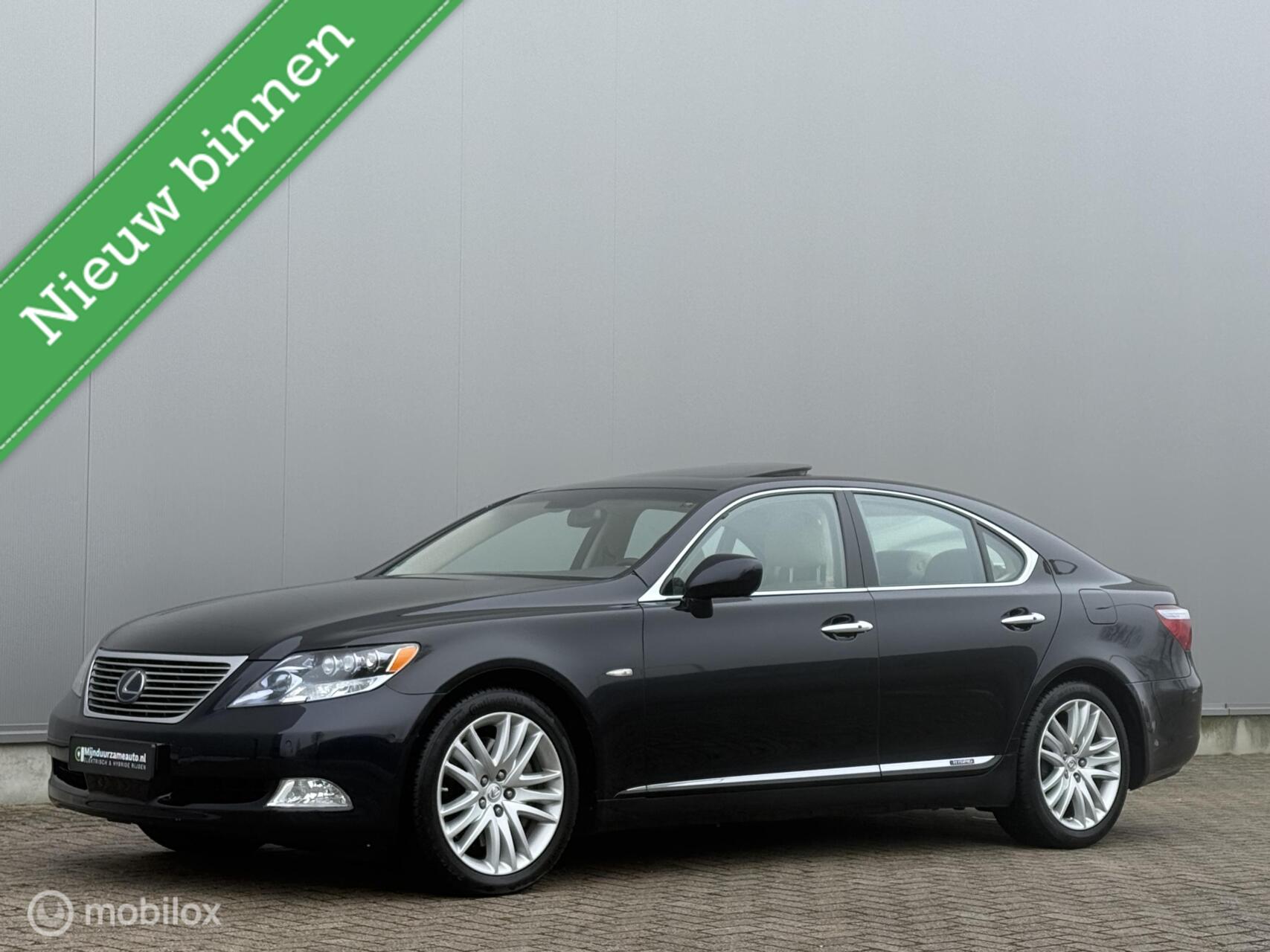 Foto van LEXUS LEXUS LS600H
