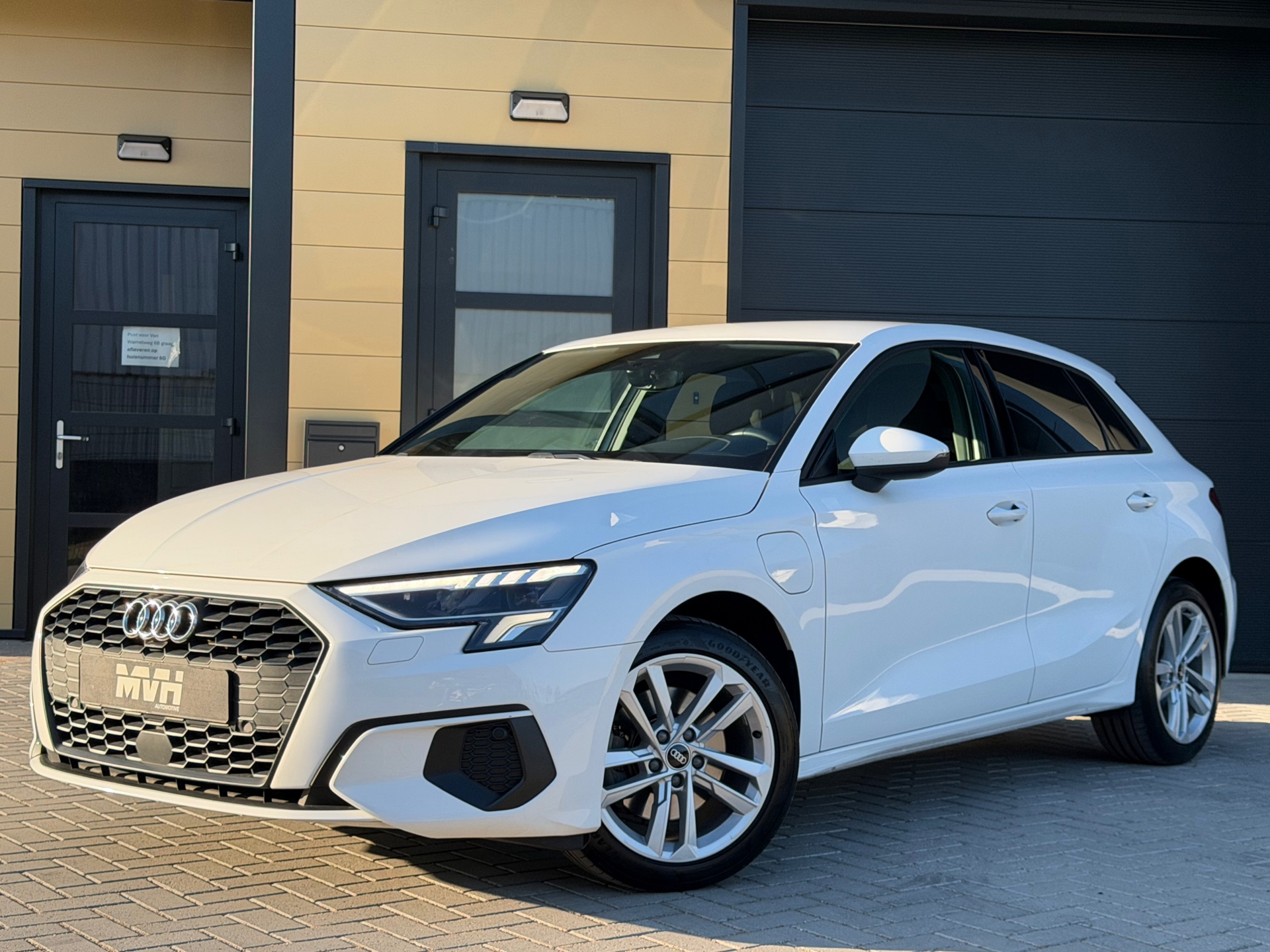 Audi A3 40 TFSIe 40 TFSI e S-Edition - ACC - Carplay - Full Led - Keyless - 35000 KM - Afgevlakt Sportstuur 2022 - voorkant