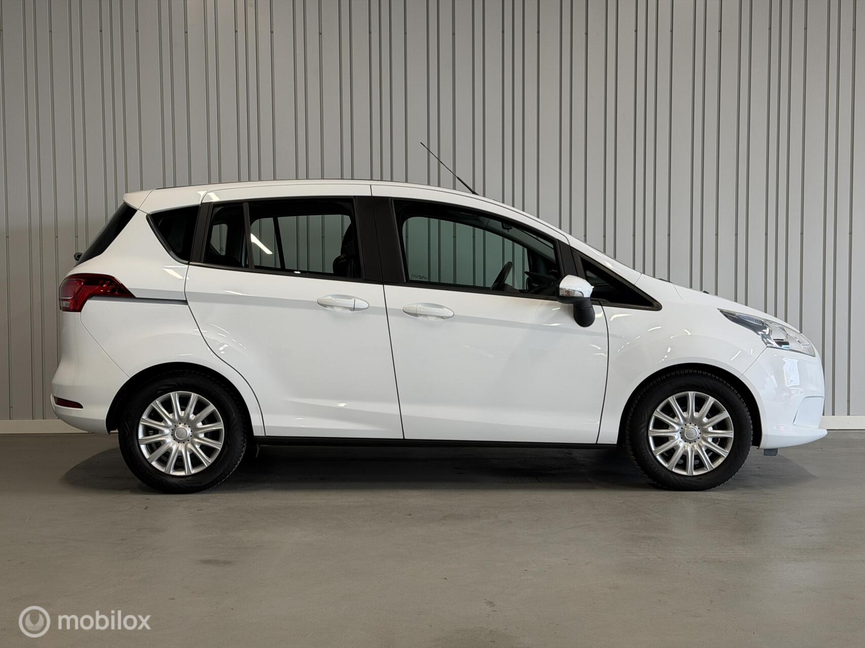 Foto van Ford B-max