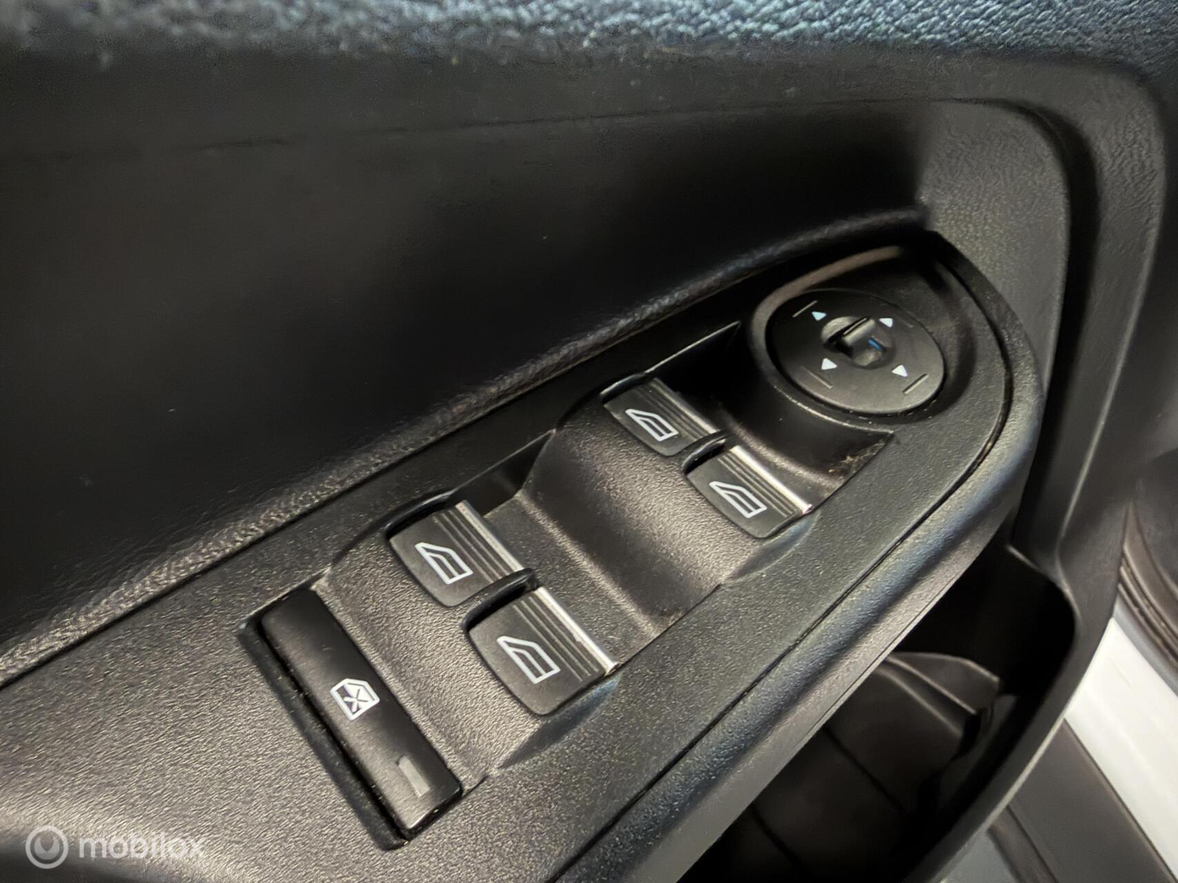 Foto van Ford B-max