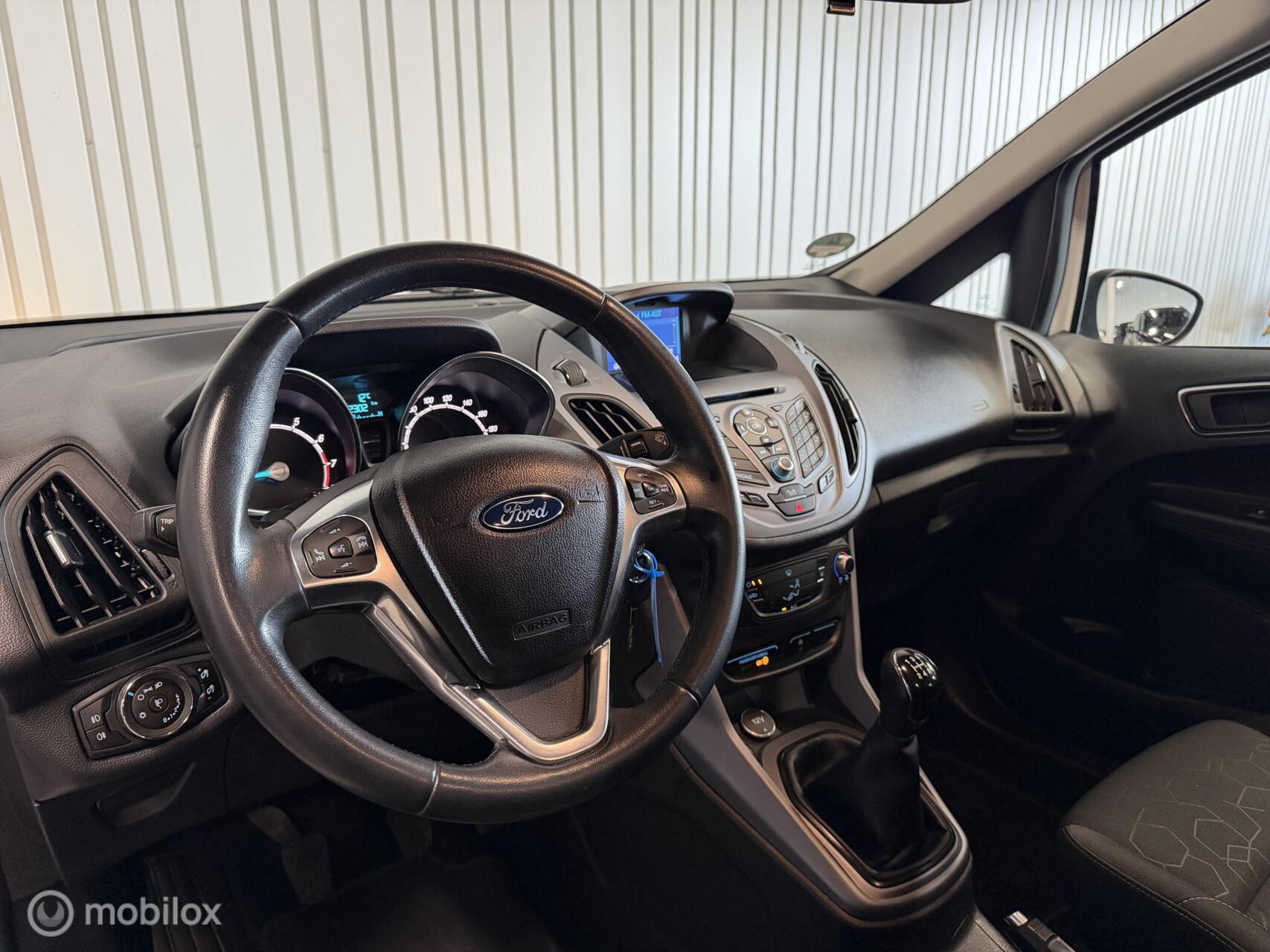 Foto van Ford B-max