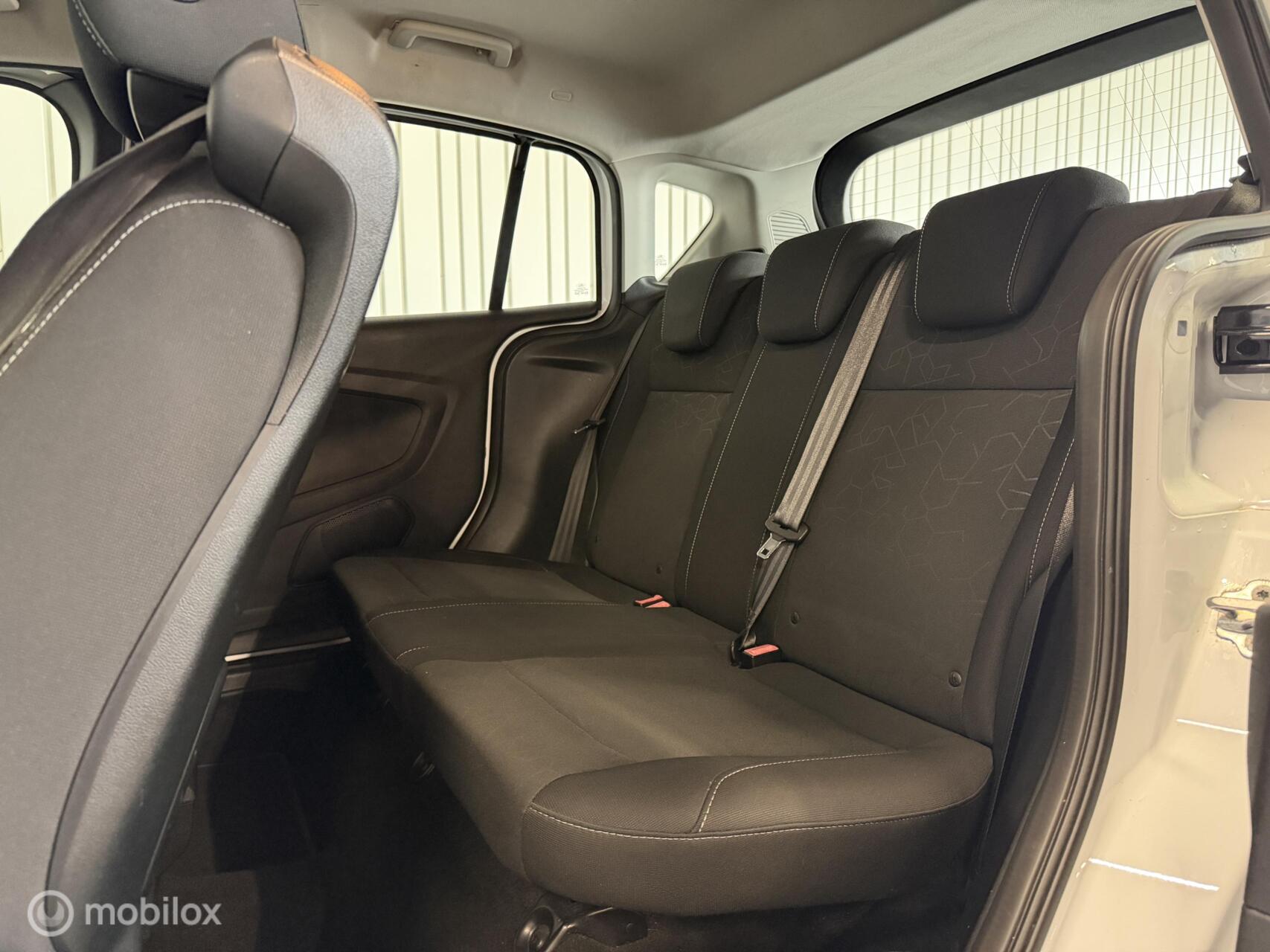 Foto van Ford B-max