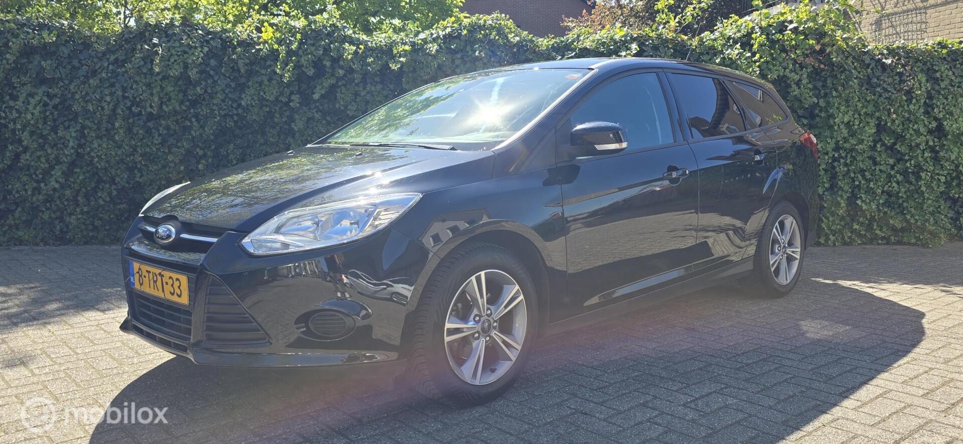 Foto van FORD FOCUS