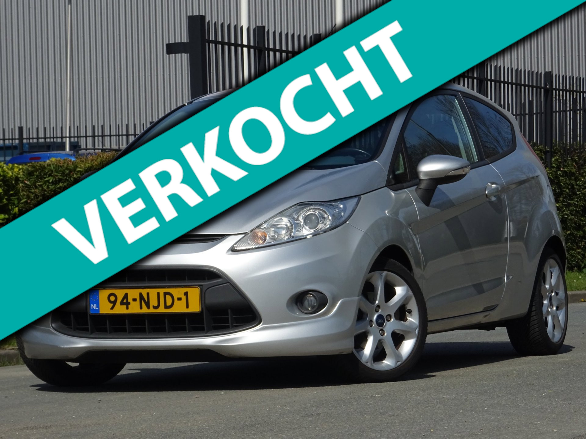 Ford Fiesta 1.6 Sport NAP/NAVI/CLIMA/CRUISE/PDC/NW APK 2010 - voorkant