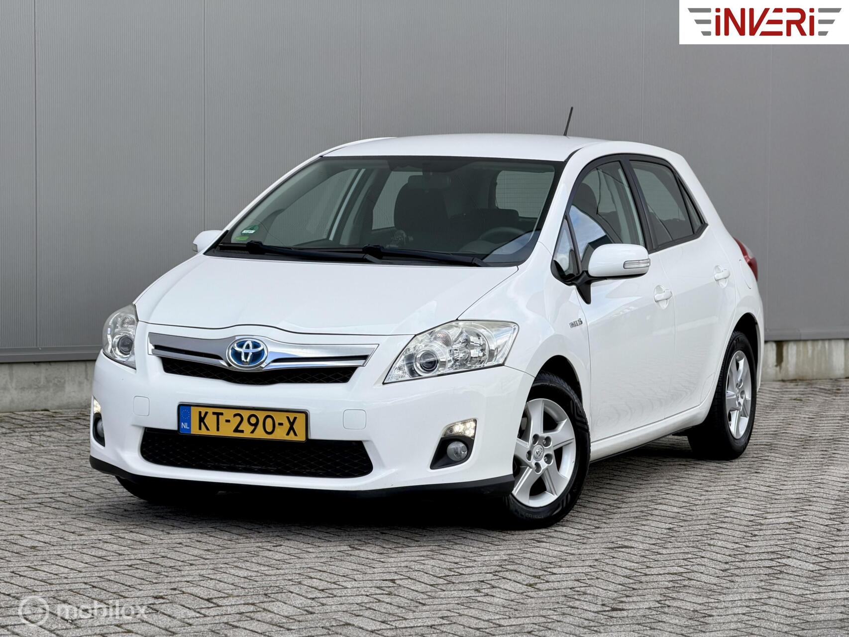 Toyota Toyota Auris 1.8 Full Hybrid | Clima | Navi | Nieuwe APK! | Keurig 2011 - voorkant