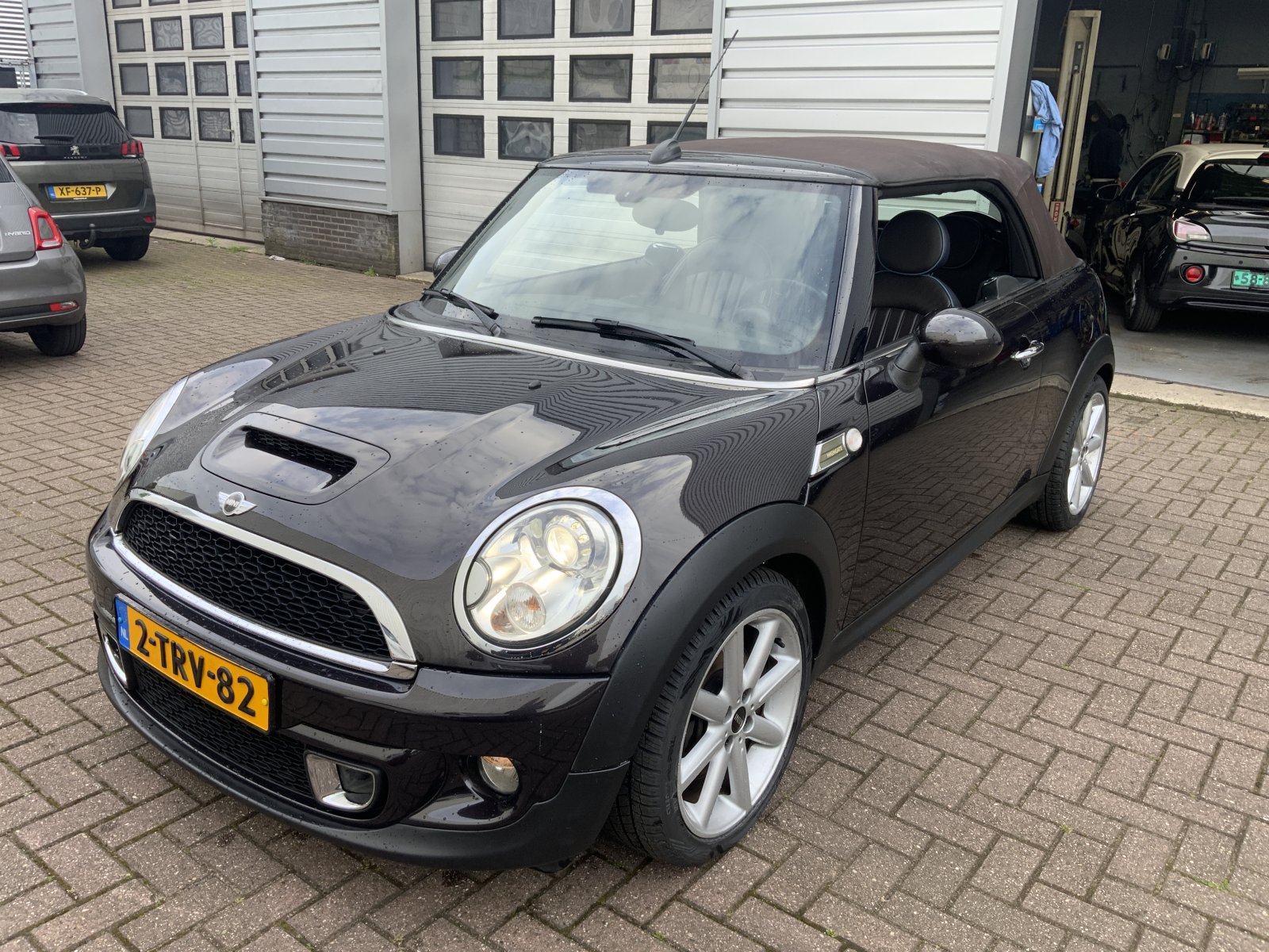 Mini Cooper S Cabrio  2014 - voorkant