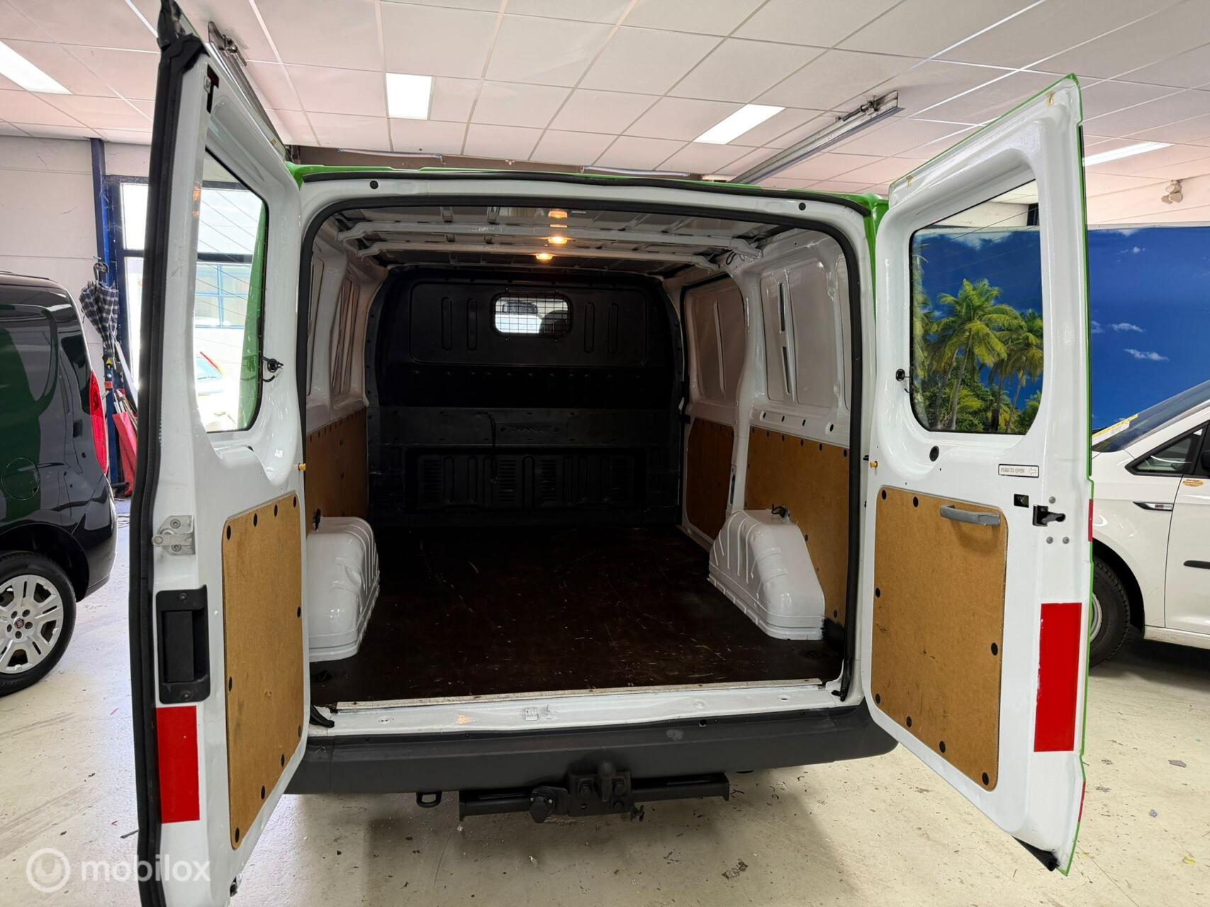Foto van Ford Transit 260s Van 85dpf LR 4.23
