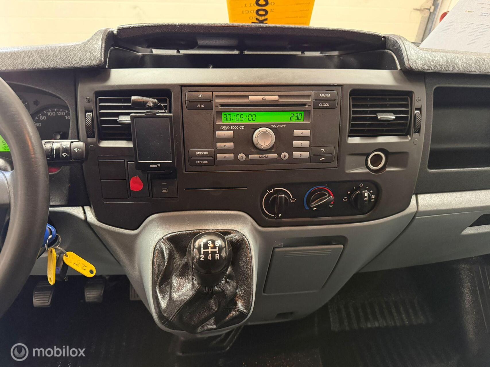 Foto van Ford Transit 260s Van 85dpf LR 4.23