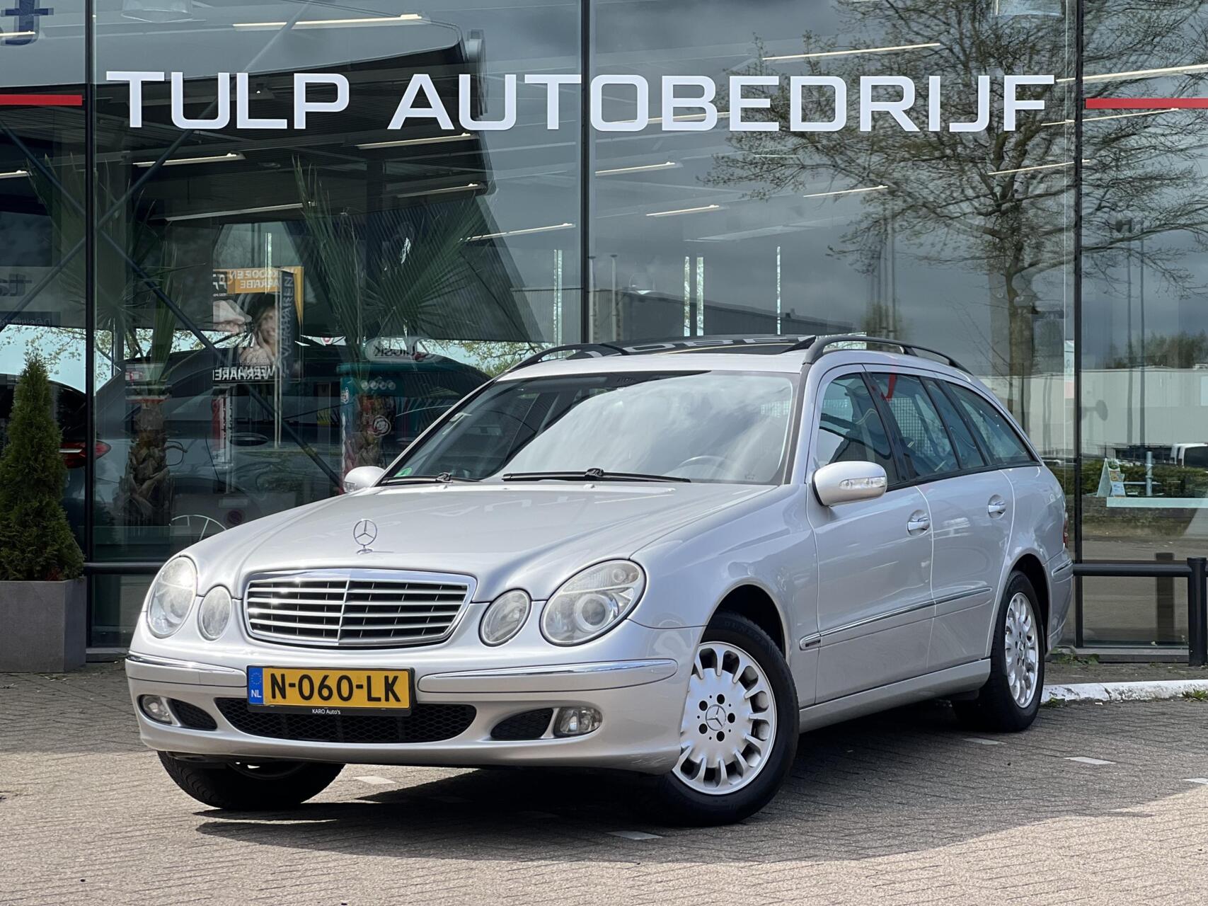 Mercedes-Benz E 240 240 Elegance Automaat Clima Dak Top! 2005 - voorkant