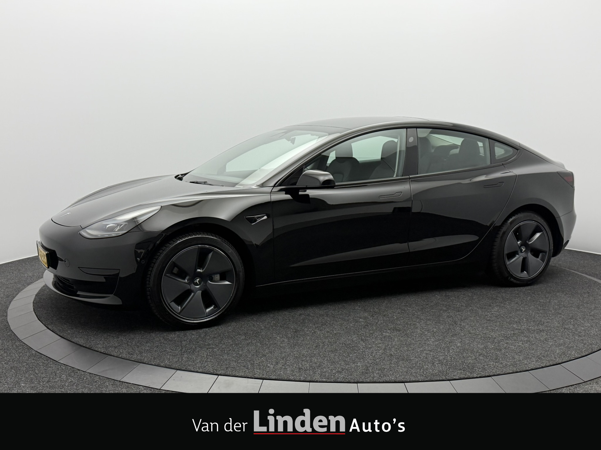 Tesla Model 3 Standard RWD Plus 60 kWh SOH 93,5% | Facelift | Full Self-Driving Computer 3 | Warmtepomp 2021 - voorkant