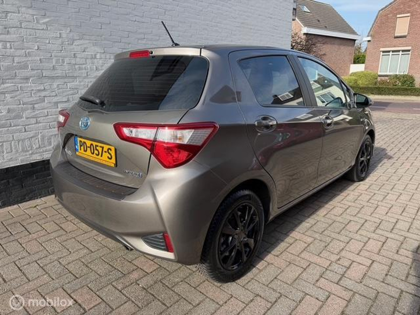 Foto van Toyota Toyota Yaris Hybrid