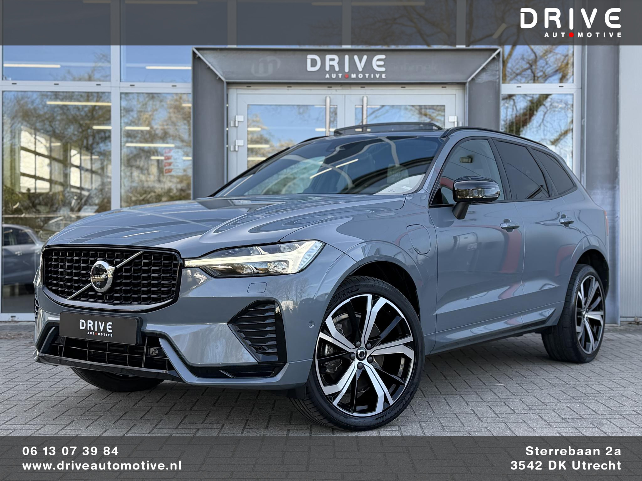 Volvo Xc60 2.0 T8 Plug-in hybrid AWD Ultimate Dark 2022 - voorkant